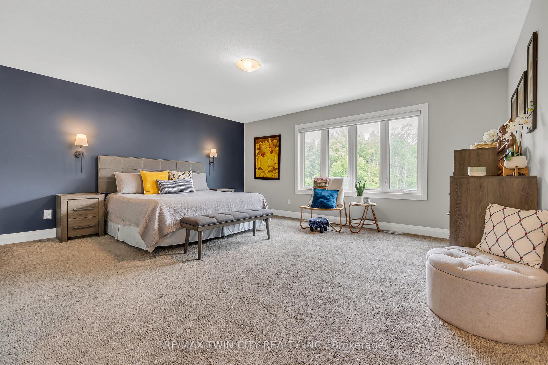 Photo 18 of 577 Bridgemill Crescent, Kitchener — HOMEH
