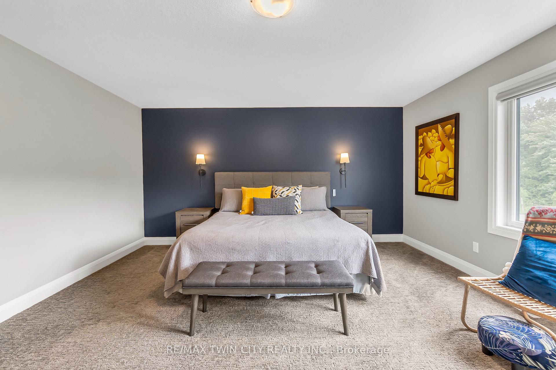 Photo 19 of 577 Bridgemill Crescent, Kitchener — HOMEH