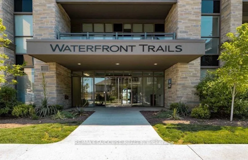Photo 1 of Unit 123, 35 Southshore Crescent, Hamilton, Lakeshore — HOMEH
