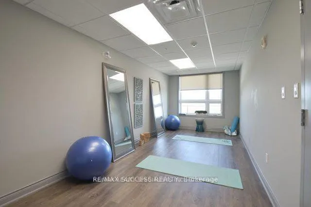 Photo 5 of Unit 123, 35 Southshore Crescent, Hamilton, Lakeshore — HOMEH