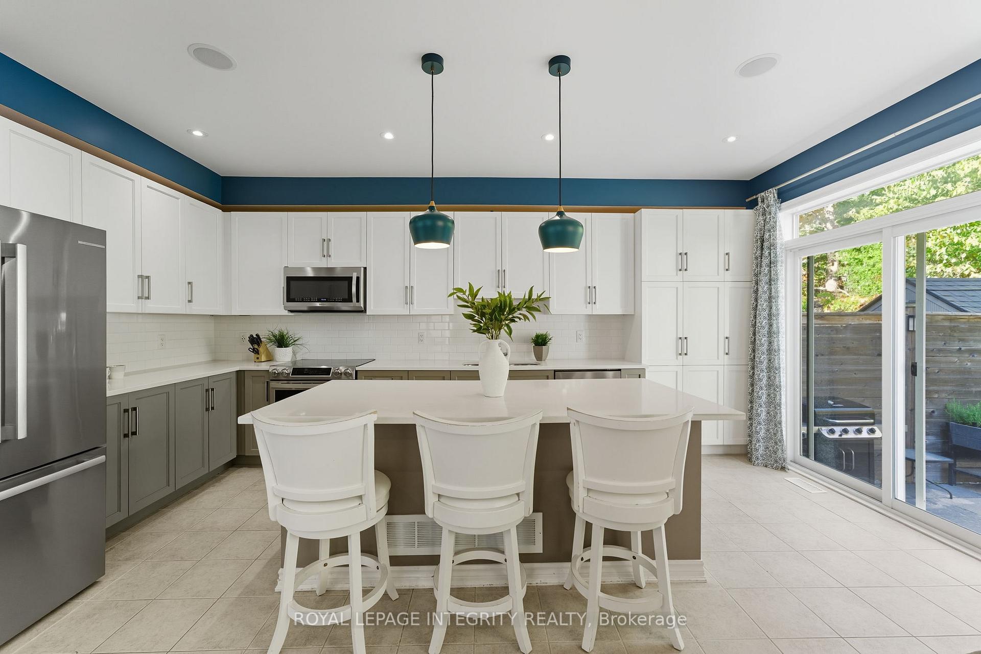 Photo 16 of 463 Meadowbreeze Drive, Ottawa, Kanata - Emerald Meadows/Trailwest — HOMEH
