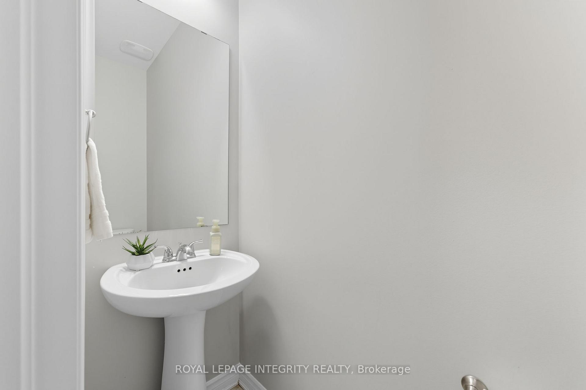 Photo 24 of 463 Meadowbreeze Drive, Ottawa, Kanata - Emerald Meadows/Trailwest — HOMEH