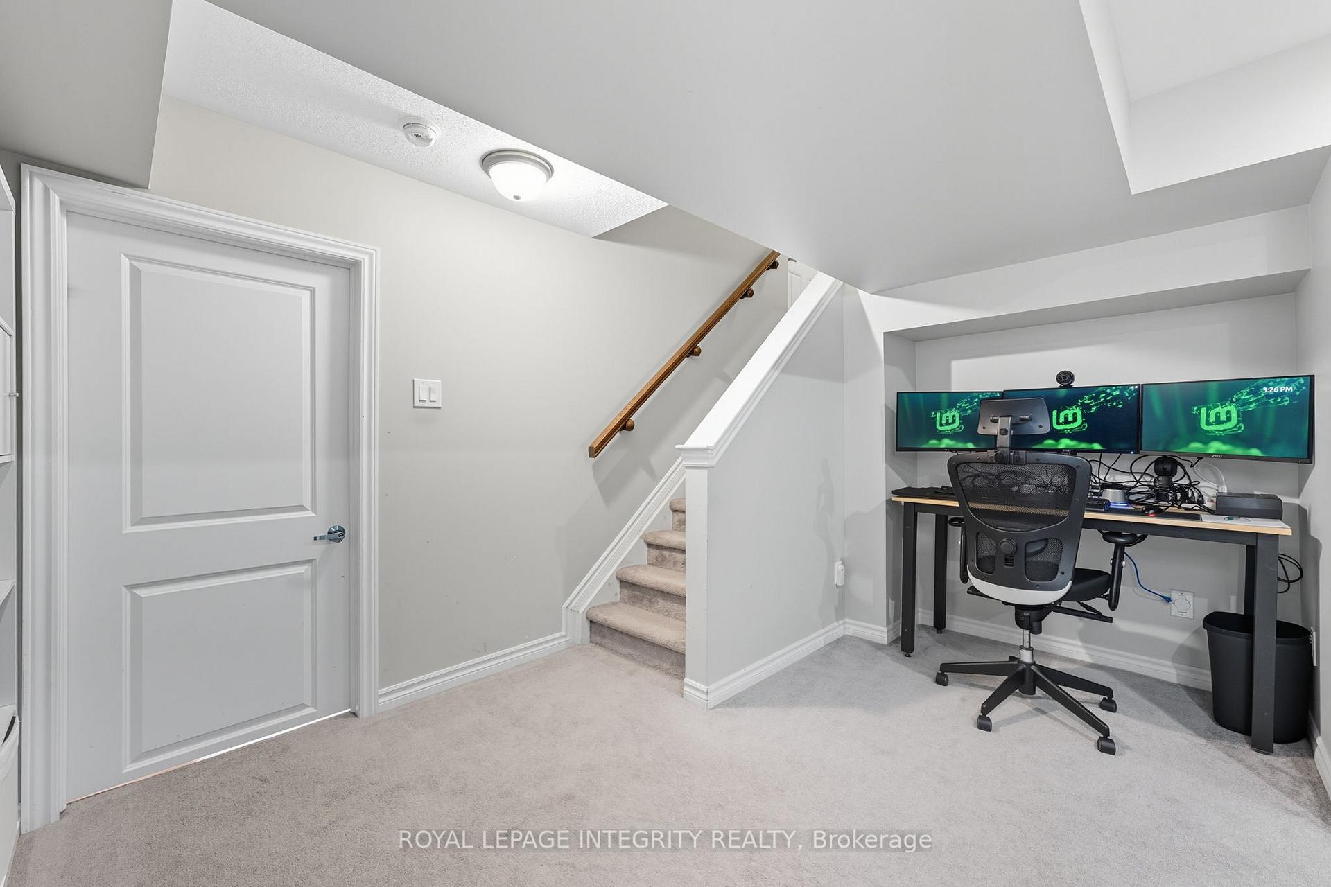 Photo 33 of 463 Meadowbreeze Drive, Ottawa, Kanata - Emerald Meadows/Trailwest — HOMEH