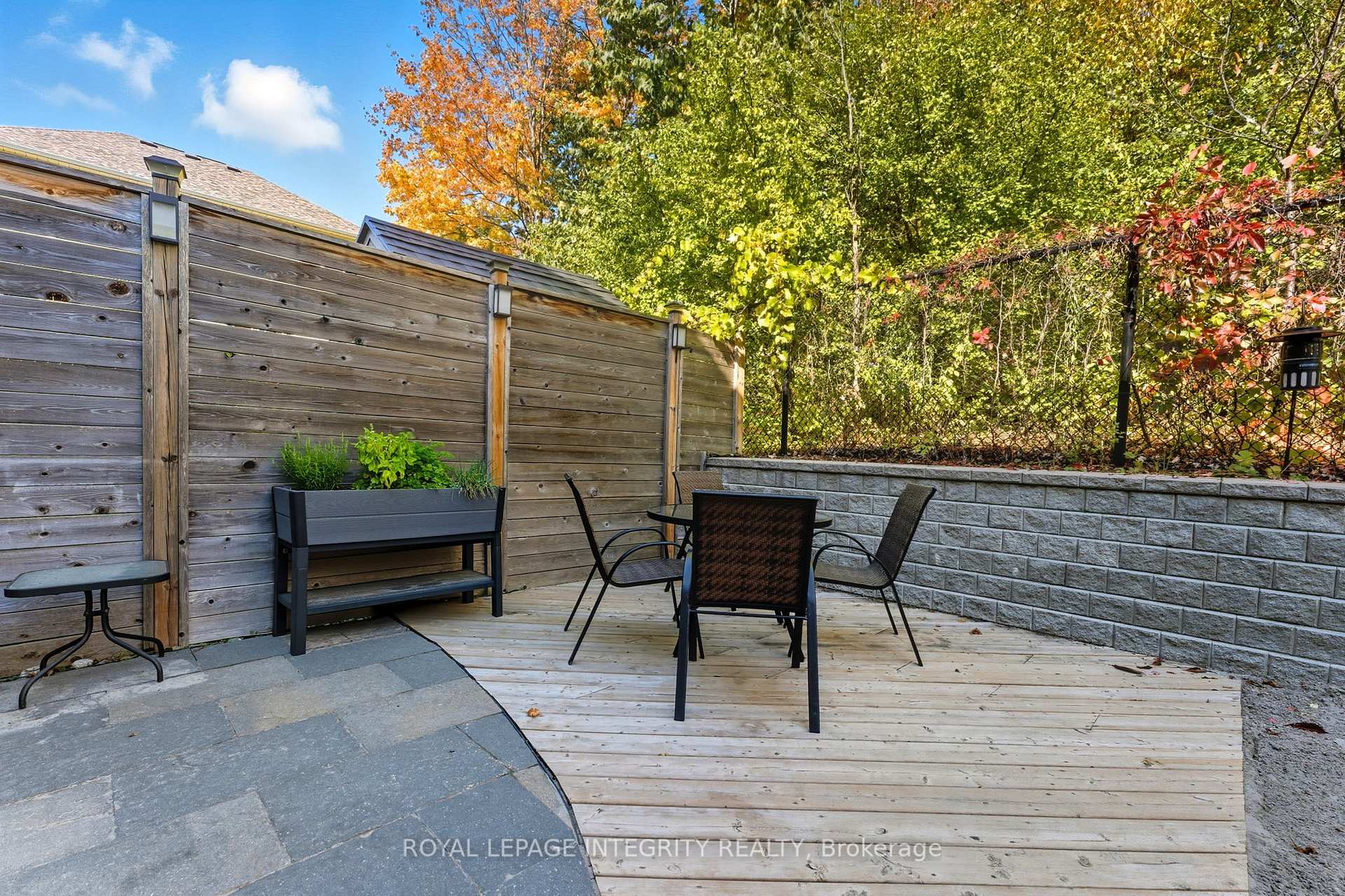 Photo 40 of 463 Meadowbreeze Drive, Ottawa, Kanata - Emerald Meadows/Trailwest — HOMEH