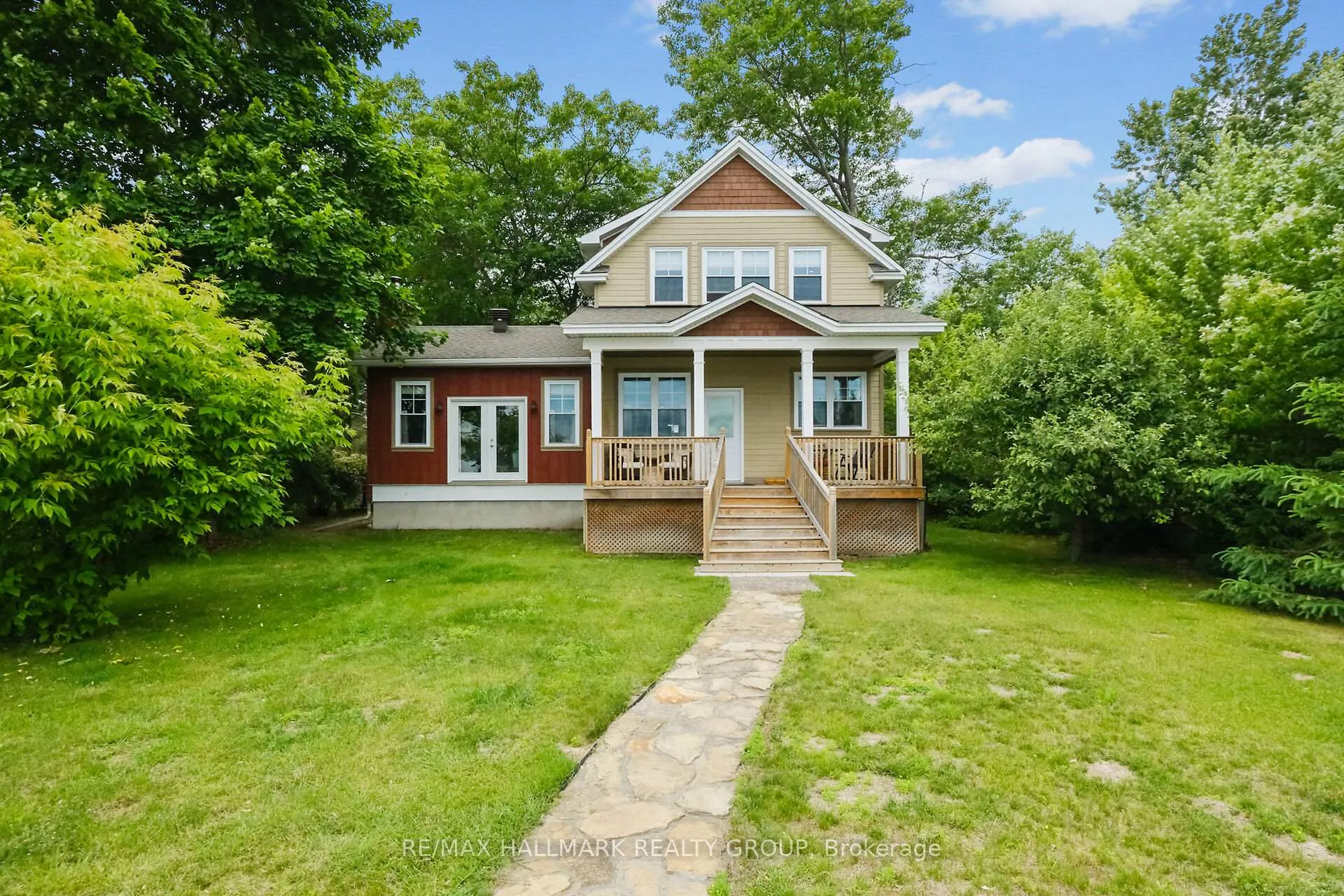 Photo 2 of 500 Bayview Drive, Ottawa, Constance Bay — HOMEH