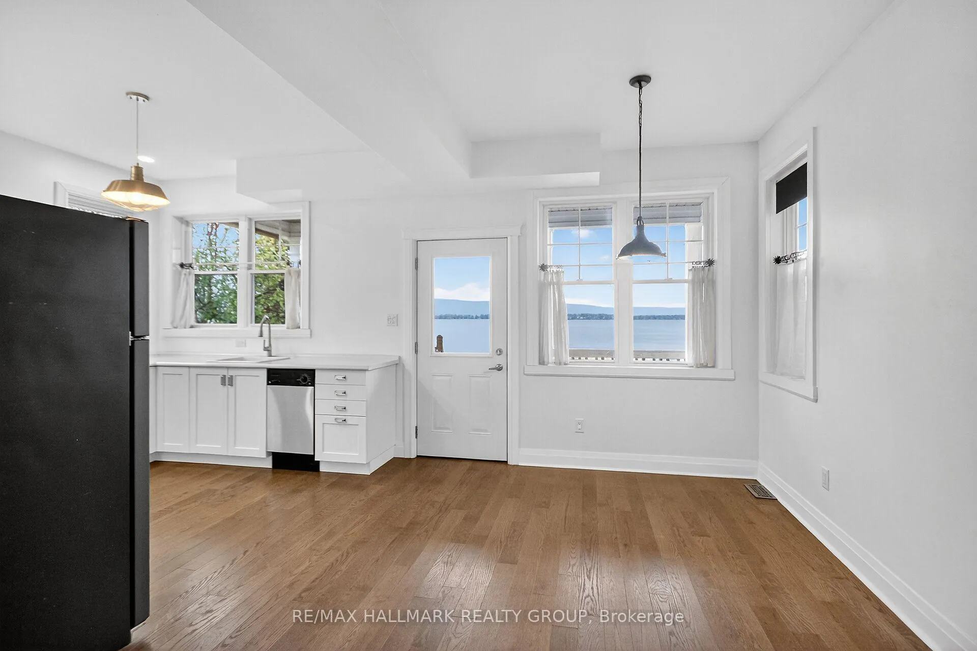 Photo 12 of 500 Bayview Drive, Ottawa, Constance Bay — HOMEH