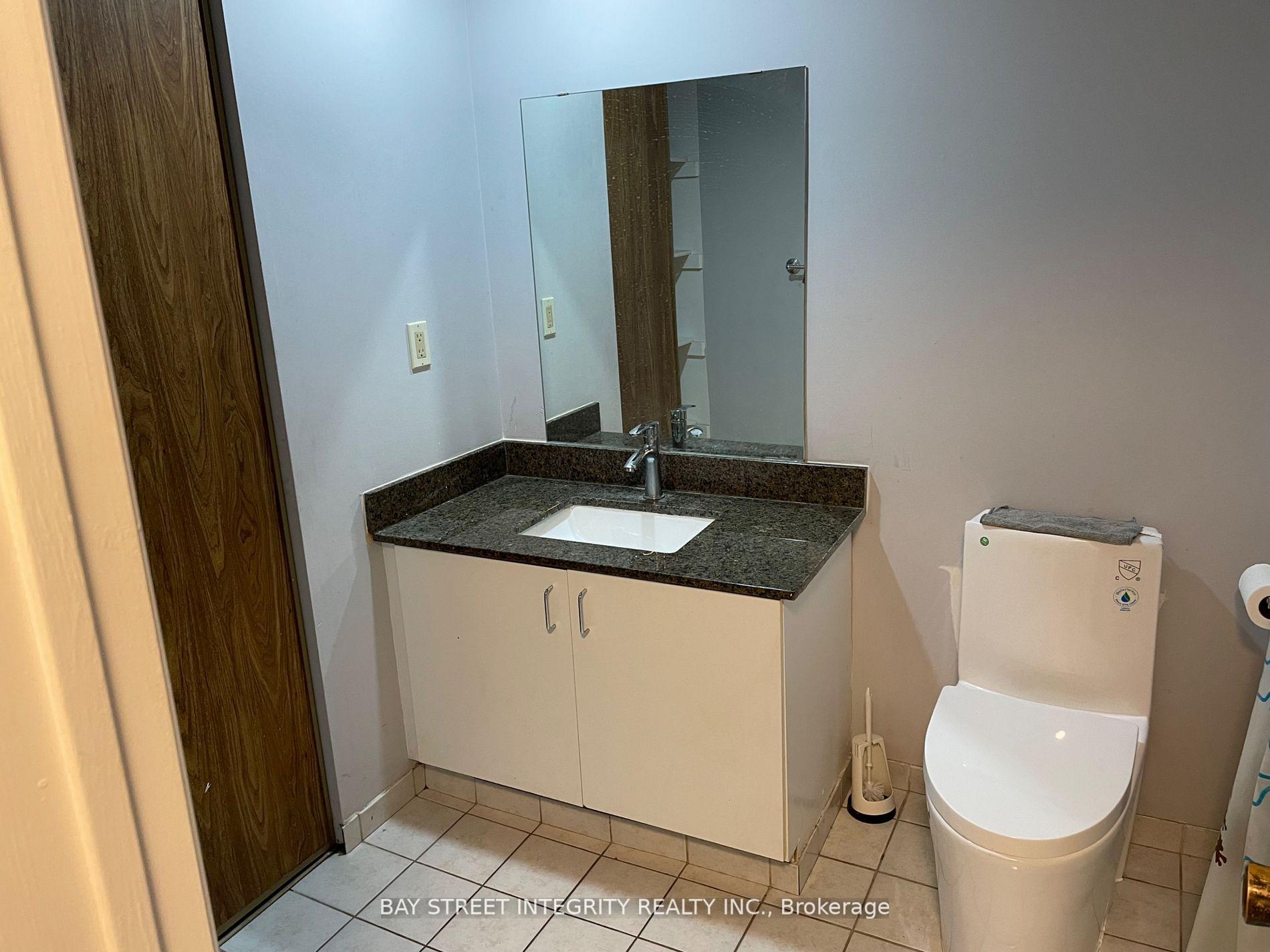 Photo 3 of Unit Main, 9 Forbes Crescent, Markham, Milliken Mills East — HOMEH