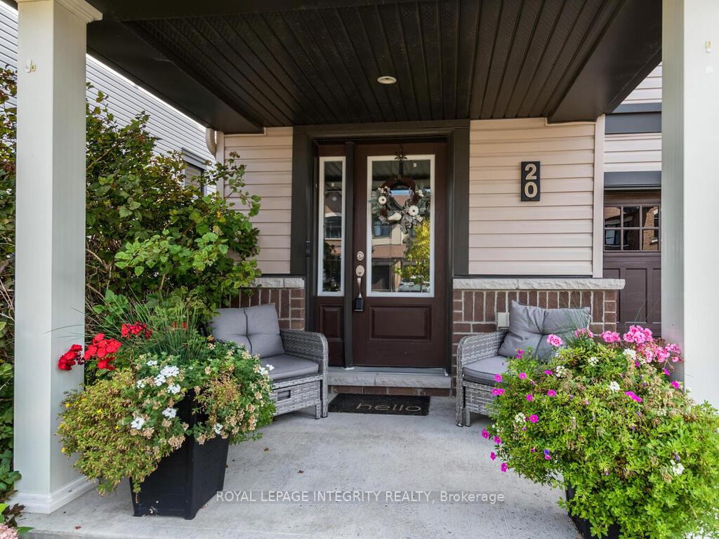 Photo 2 of 20 Fallengale Crescent, Ottawa, Kanata - Kanata Lakes/Heritage Hills — HOMEH