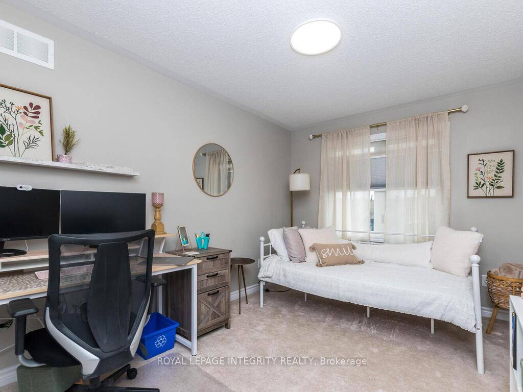 Photo 22 of 20 Fallengale Crescent, Ottawa, Kanata - Kanata Lakes/Heritage Hills — HOMEH