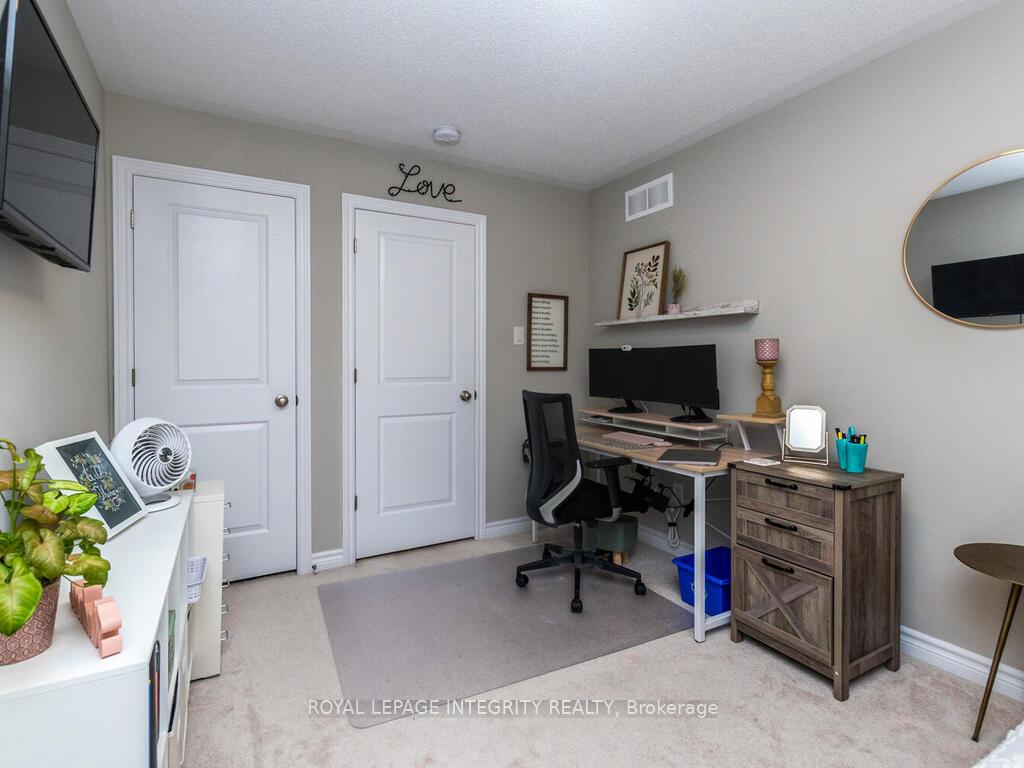 Photo 23 of 20 Fallengale Crescent, Ottawa, Kanata - Kanata Lakes/Heritage Hills — HOMEH