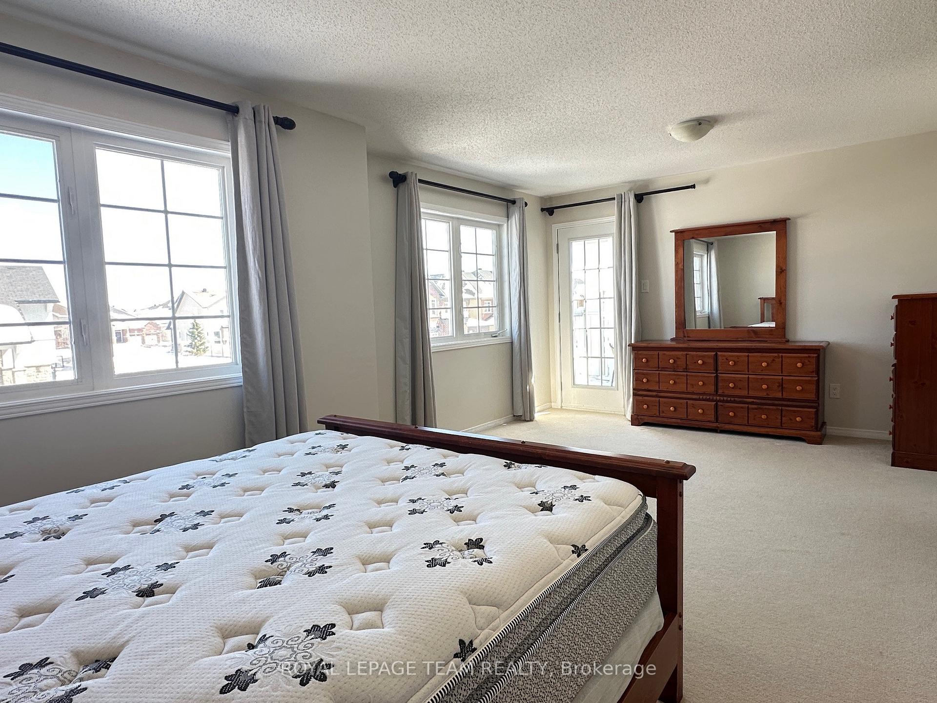 Photo 25 of 214 Asturcon Street, Ottawa, Kanata - Emerald Meadows/Trailwest — HOMEH