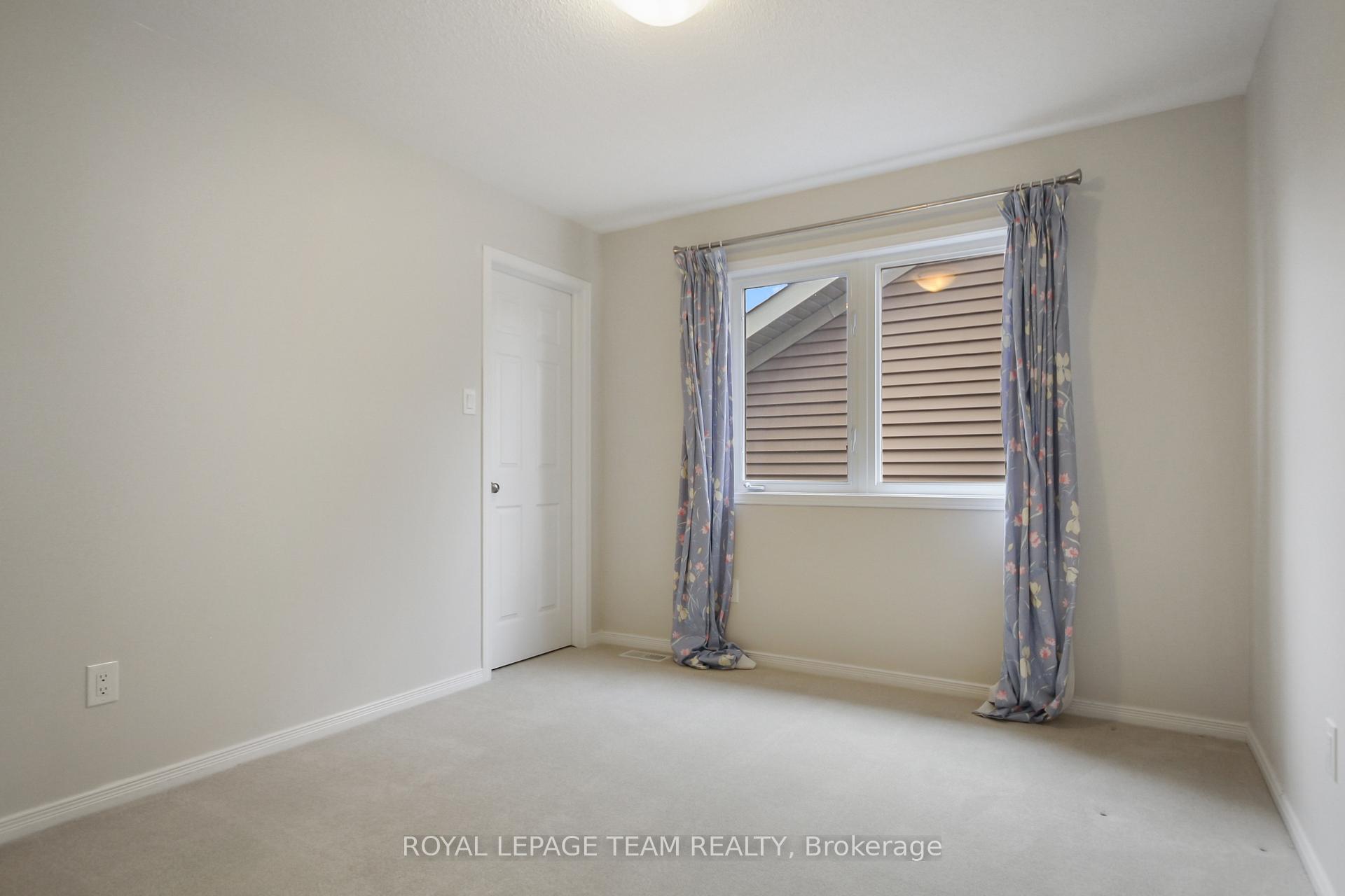 Photo 29 of 214 Asturcon Street, Ottawa, Kanata - Emerald Meadows/Trailwest — HOMEH