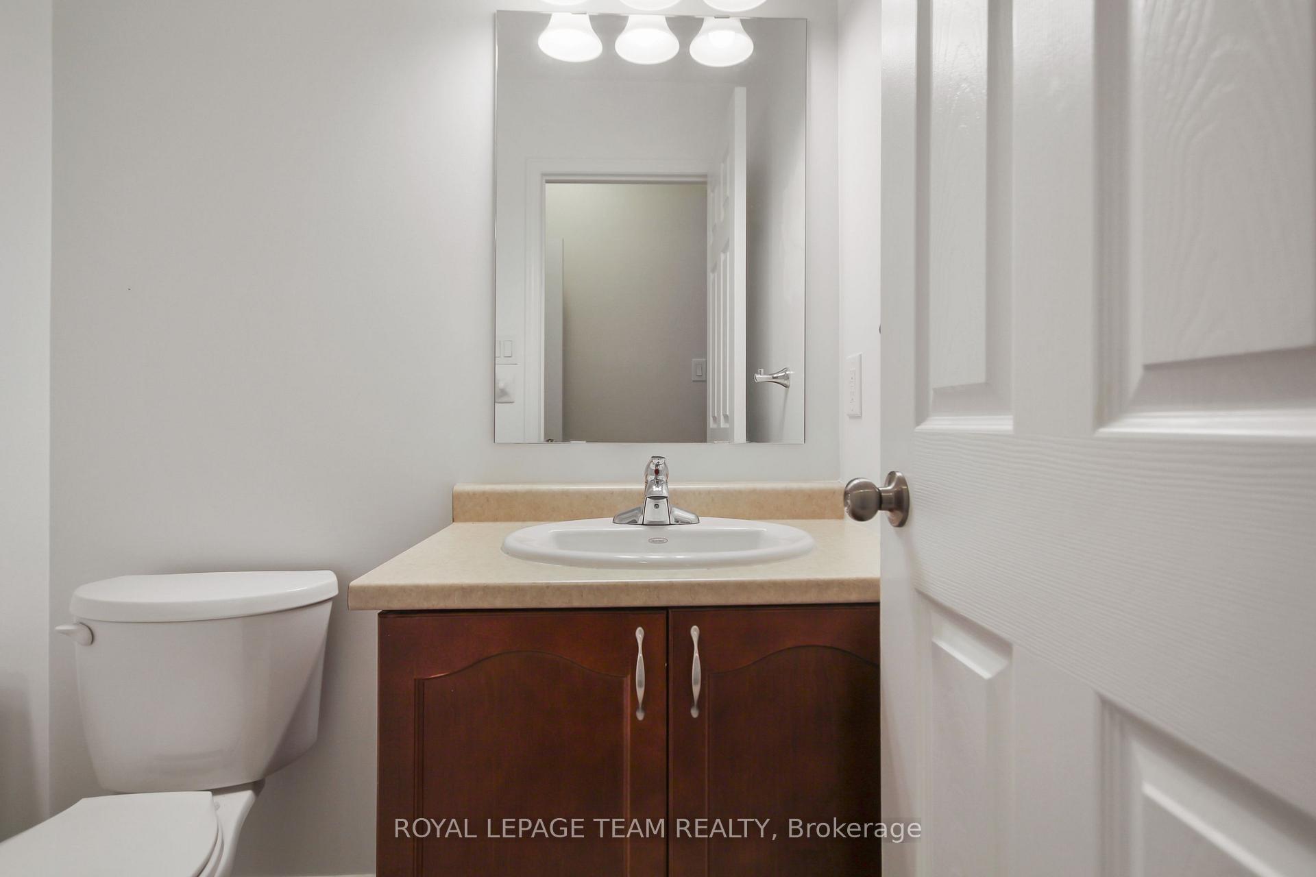 Photo 34 of 214 Asturcon Street, Ottawa, Kanata - Emerald Meadows/Trailwest — HOMEH
