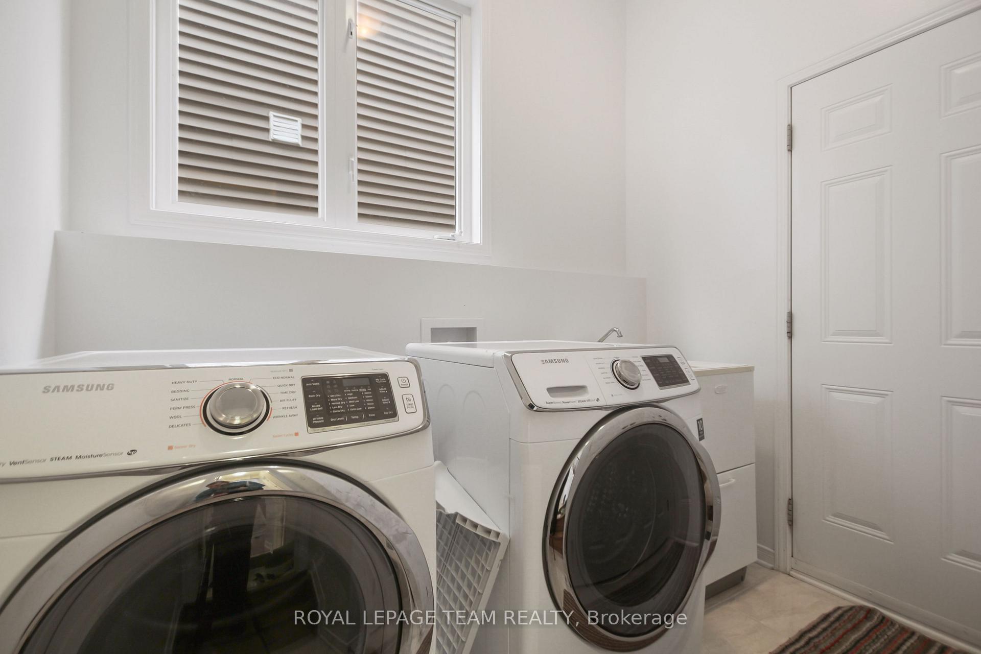 Photo 35 of 214 Asturcon Street, Ottawa, Kanata - Emerald Meadows/Trailwest — HOMEH