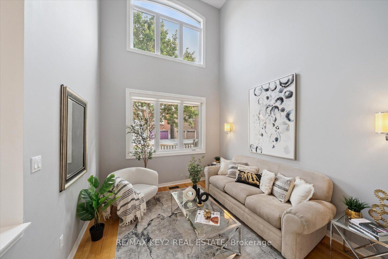 Photo 5 of 40 Saintsbury Road, Markham, Cachet — HOMEH