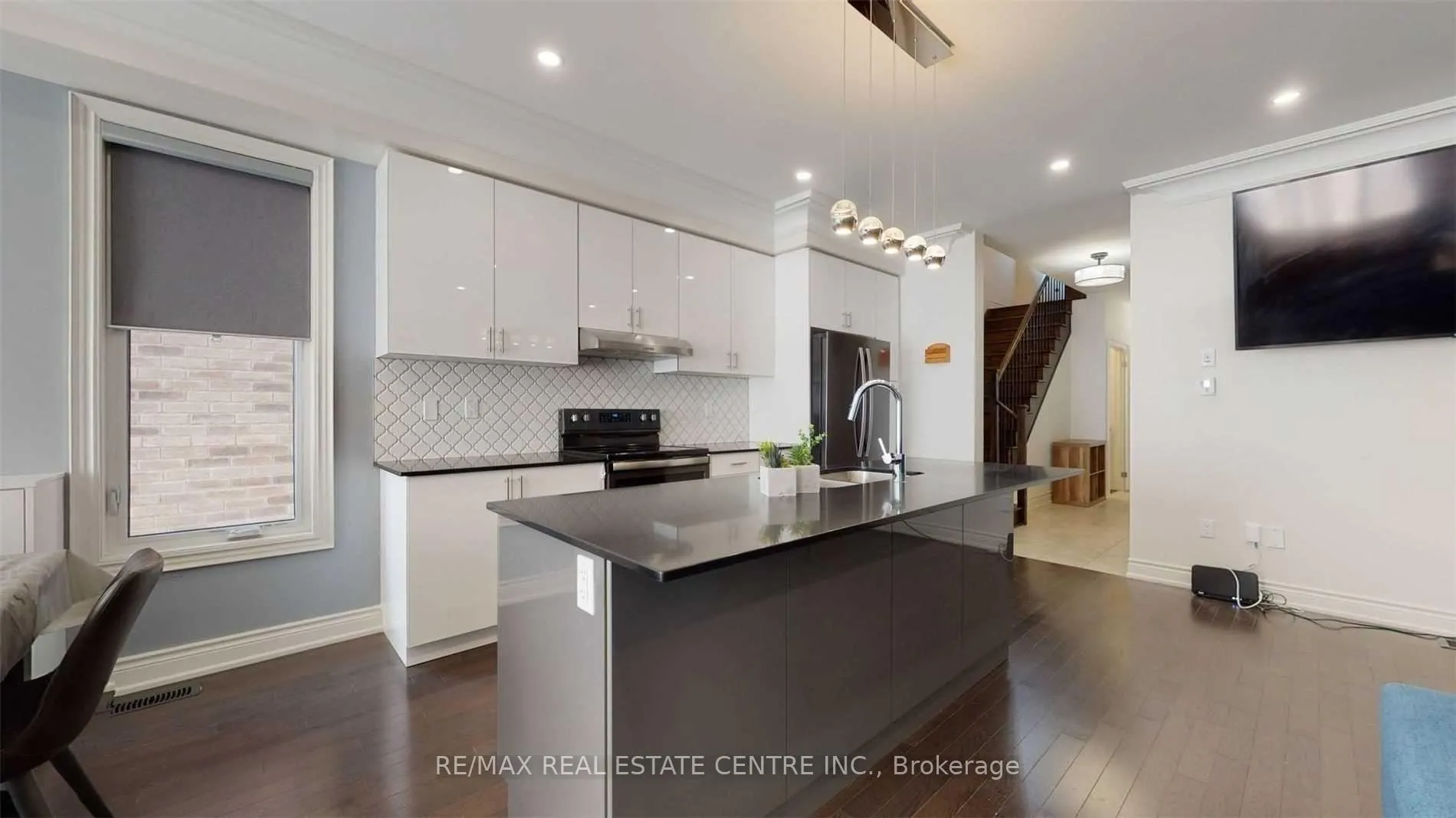 Photo 8 of 55 hubbell Road, Brampton, Bram West — HOMEH