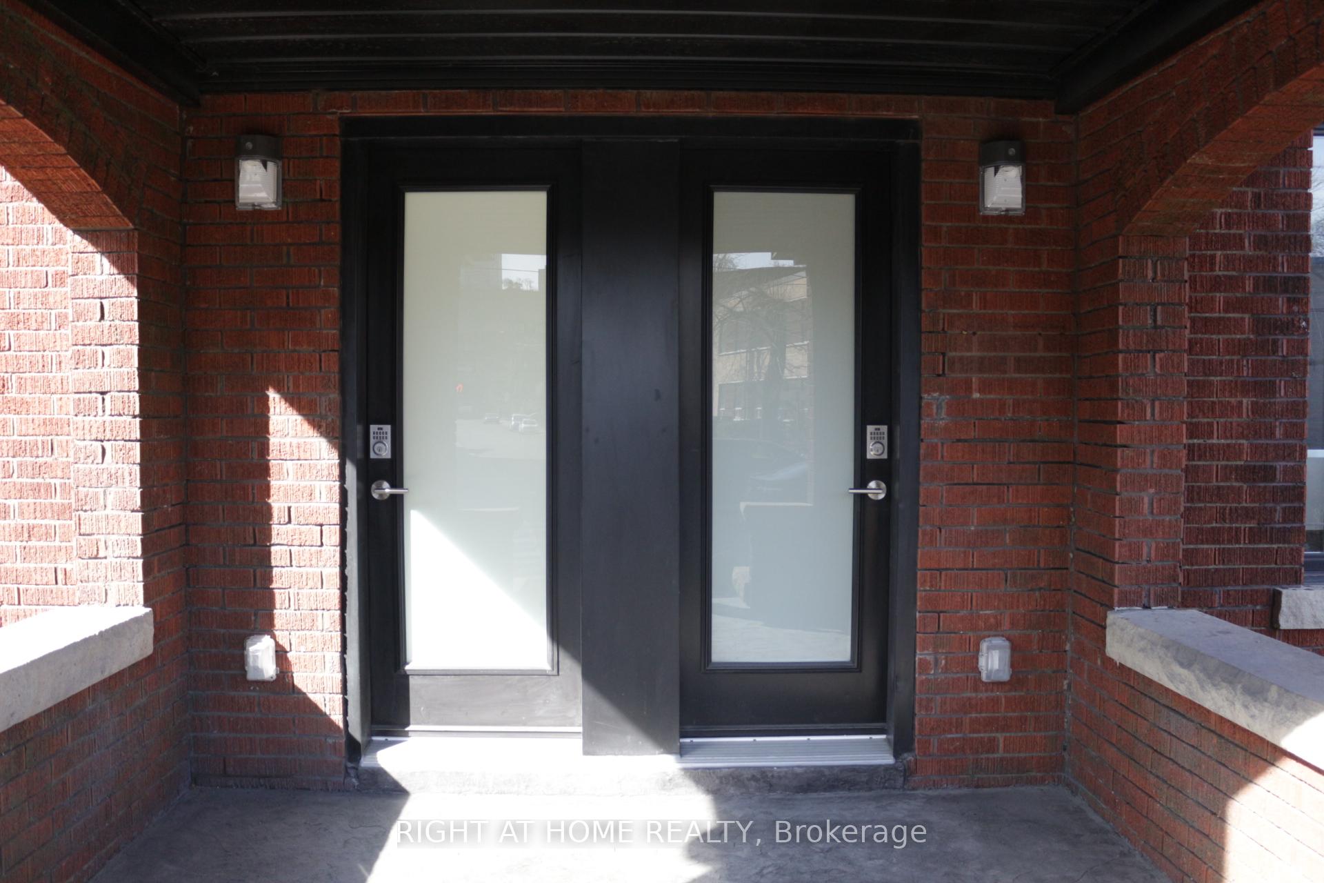 Photo 13 of Unit 2, 843 Main Street E, Hamilton, Stipley — HOMEH