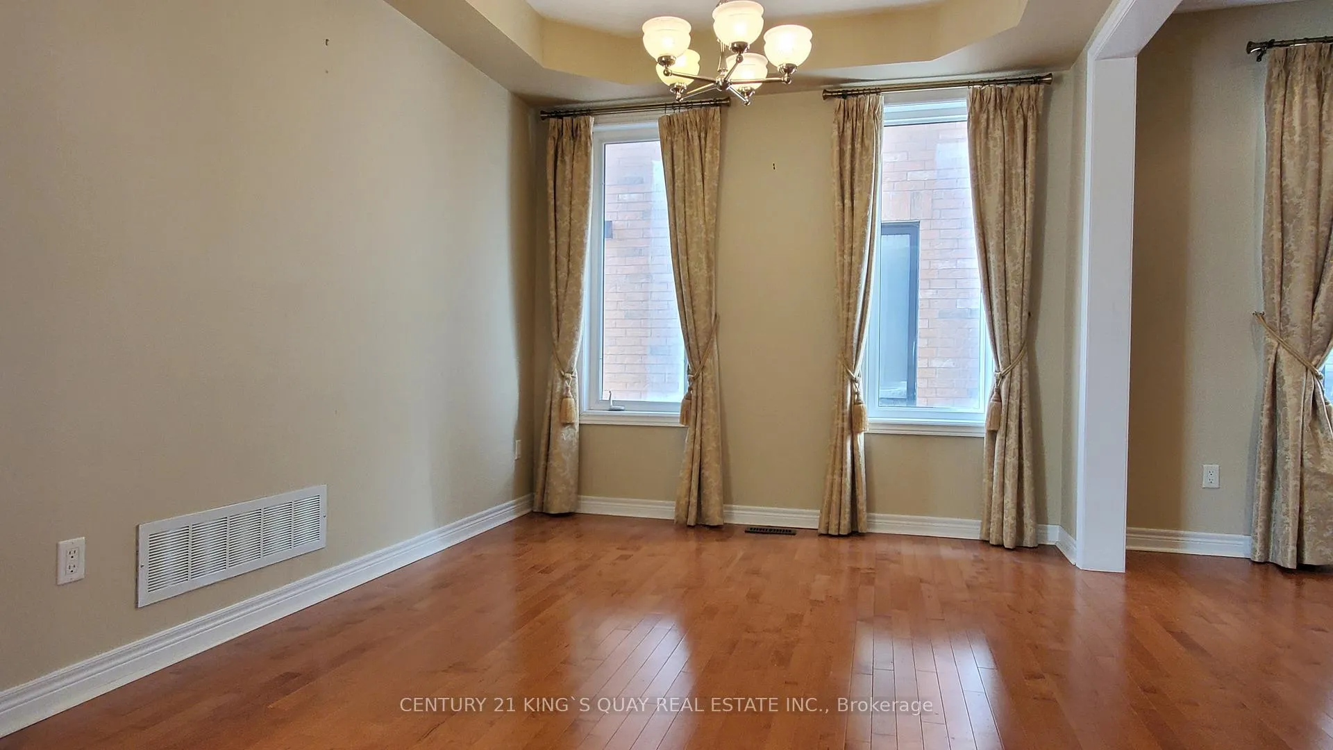 Photo 3 of 95 Princess Diana Drive, Markham, Cathedraltown — HOMEH