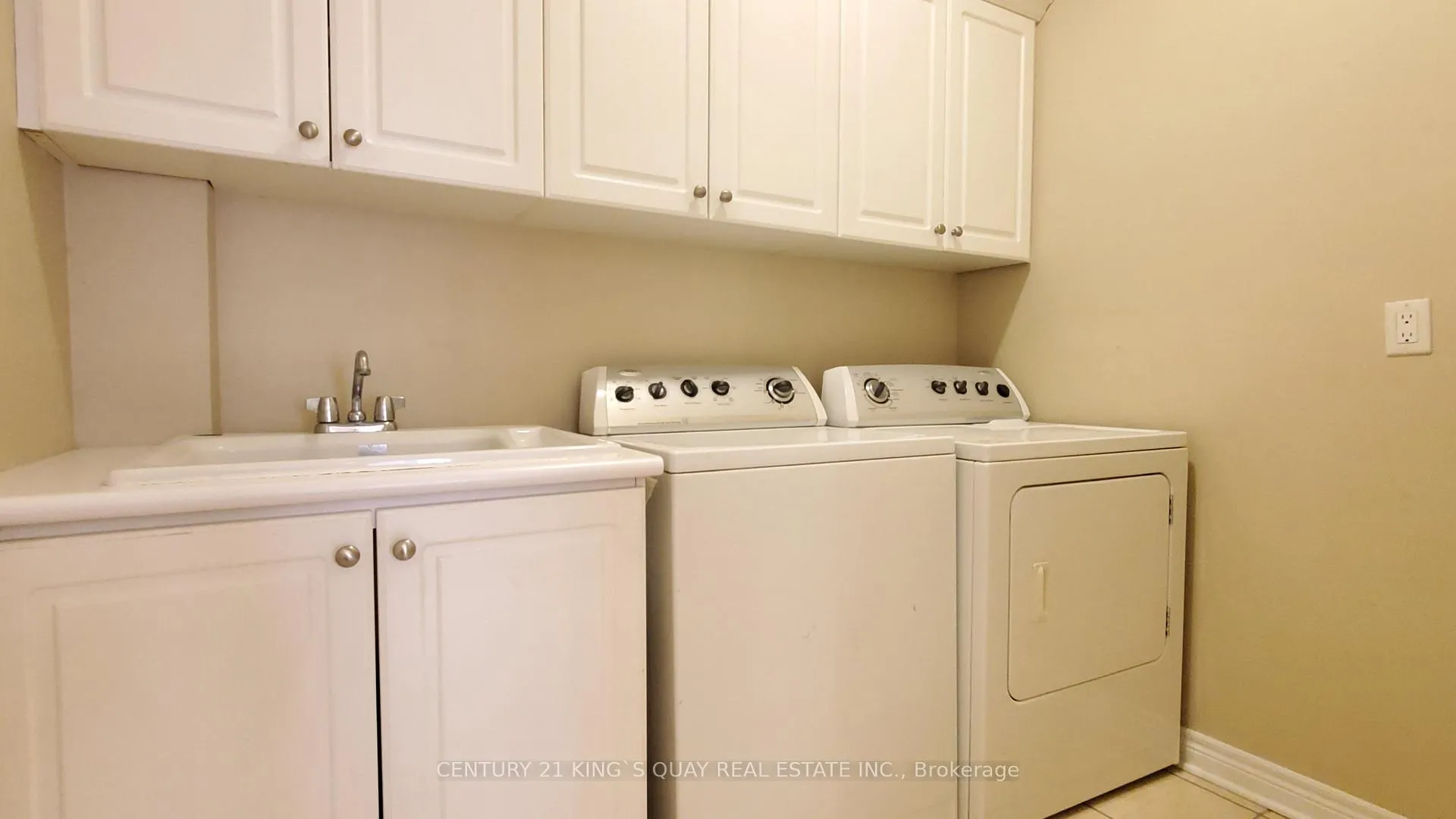 Photo 10 of 95 Princess Diana Drive, Markham, Cathedraltown — HOMEH