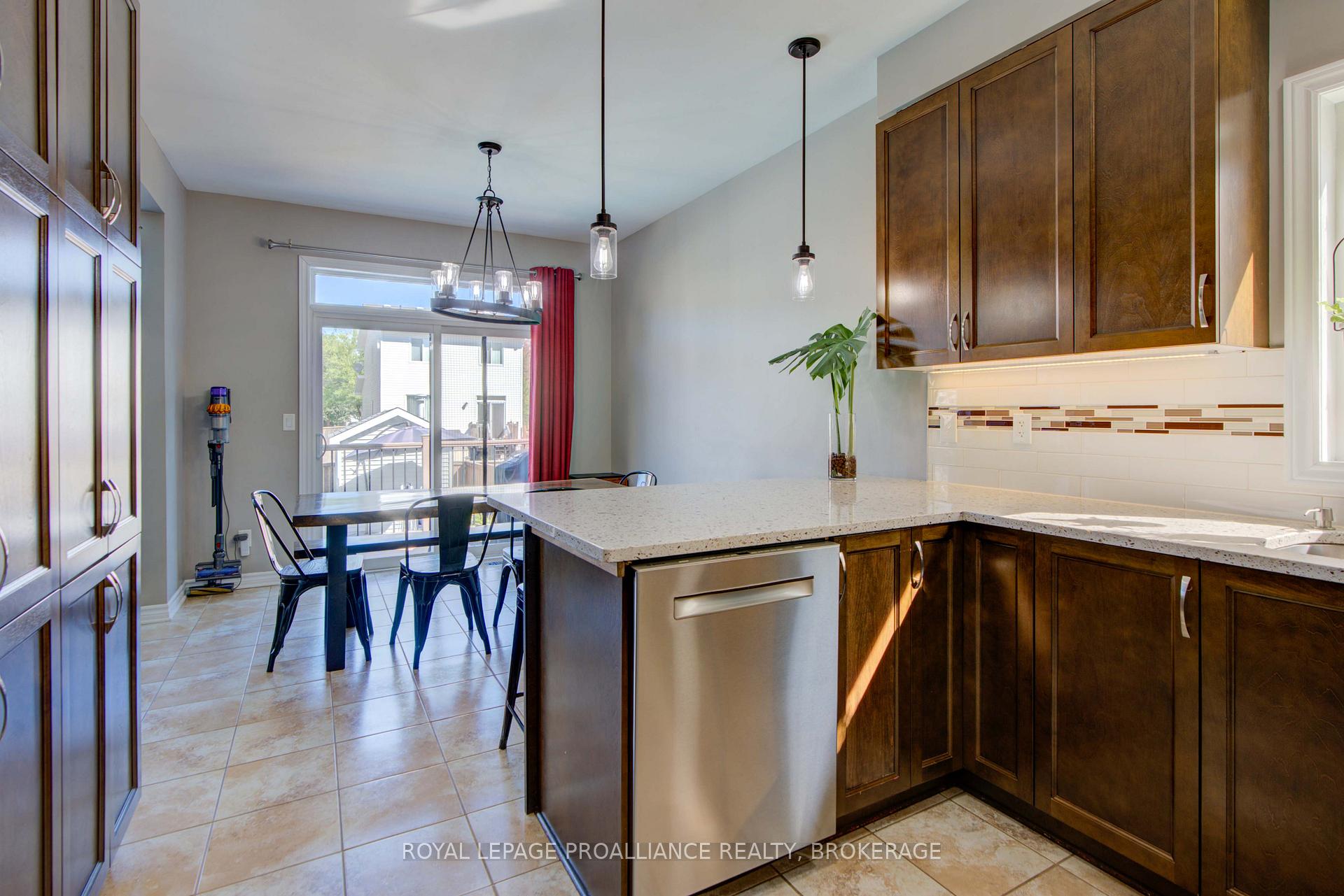 Photo 19 of 496 Cheryl Place, Kingston, Kingston East (Incl Barret Crt) — HOMEH