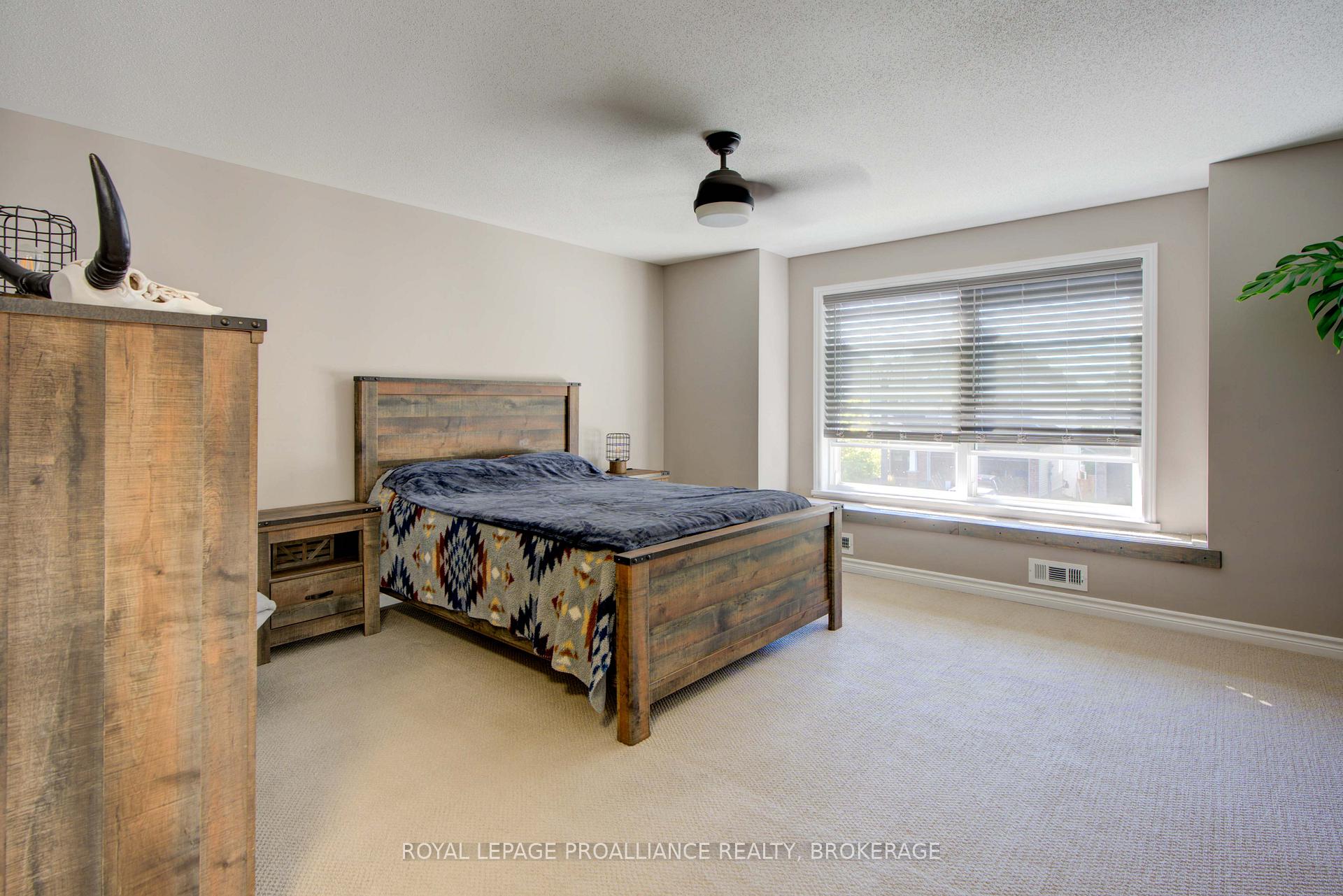 Photo 23 of 496 Cheryl Place, Kingston, Kingston East (Incl Barret Crt) — HOMEH