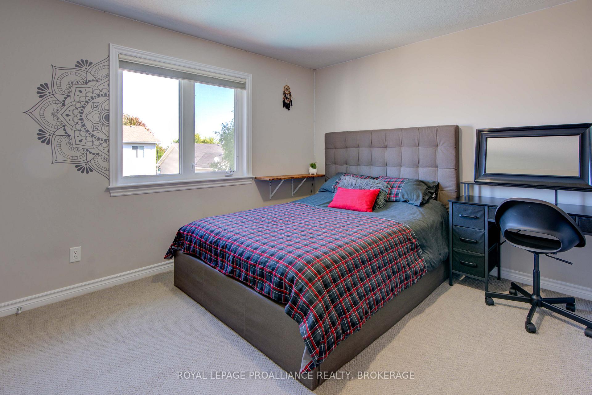 Photo 32 of 496 Cheryl Place, Kingston, Kingston East (Incl Barret Crt) — HOMEH