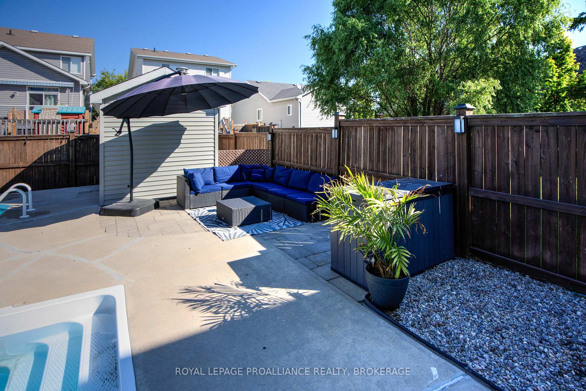Photo 43 of 496 Cheryl Place, Kingston, Kingston East (Incl Barret Crt) — HOMEH