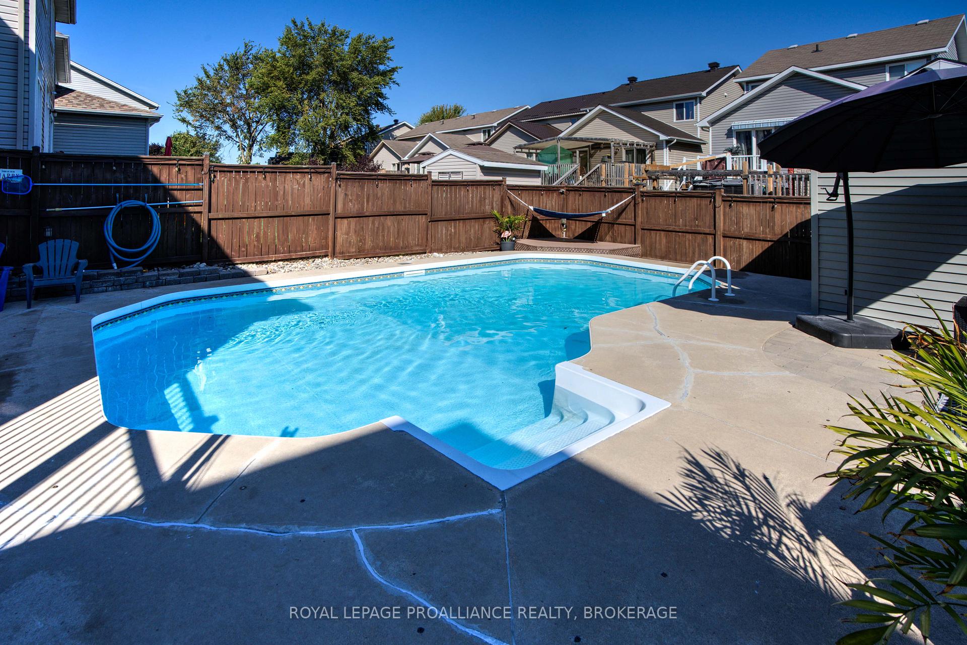 Photo 44 of 496 Cheryl Place, Kingston, Kingston East (Incl Barret Crt) — HOMEH