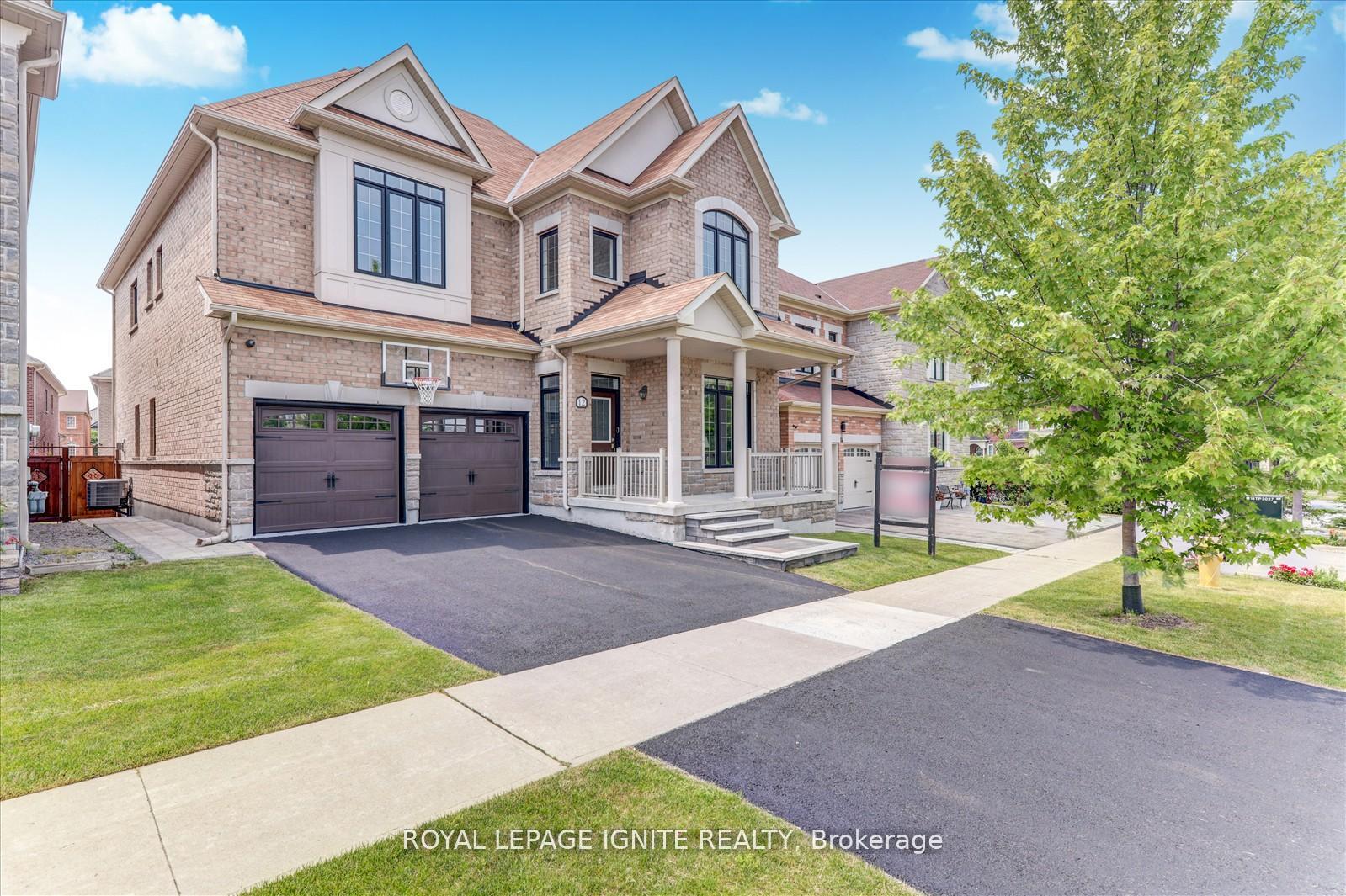 Photo 3 of 12 Warton Court, Markham, Greensborough — HOMEH