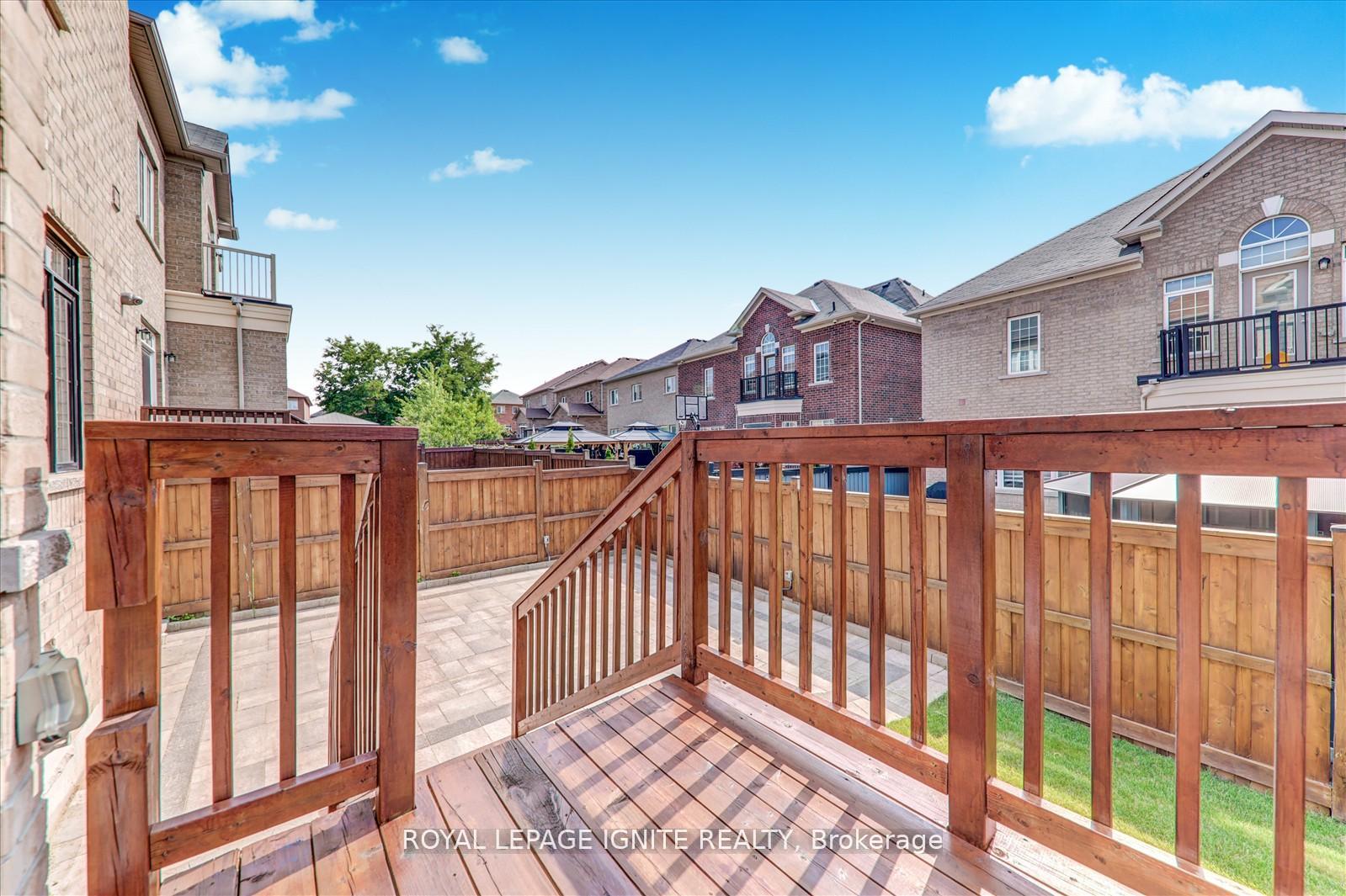 Photo 15 of 12 Warton Court, Markham, Greensborough — HOMEH