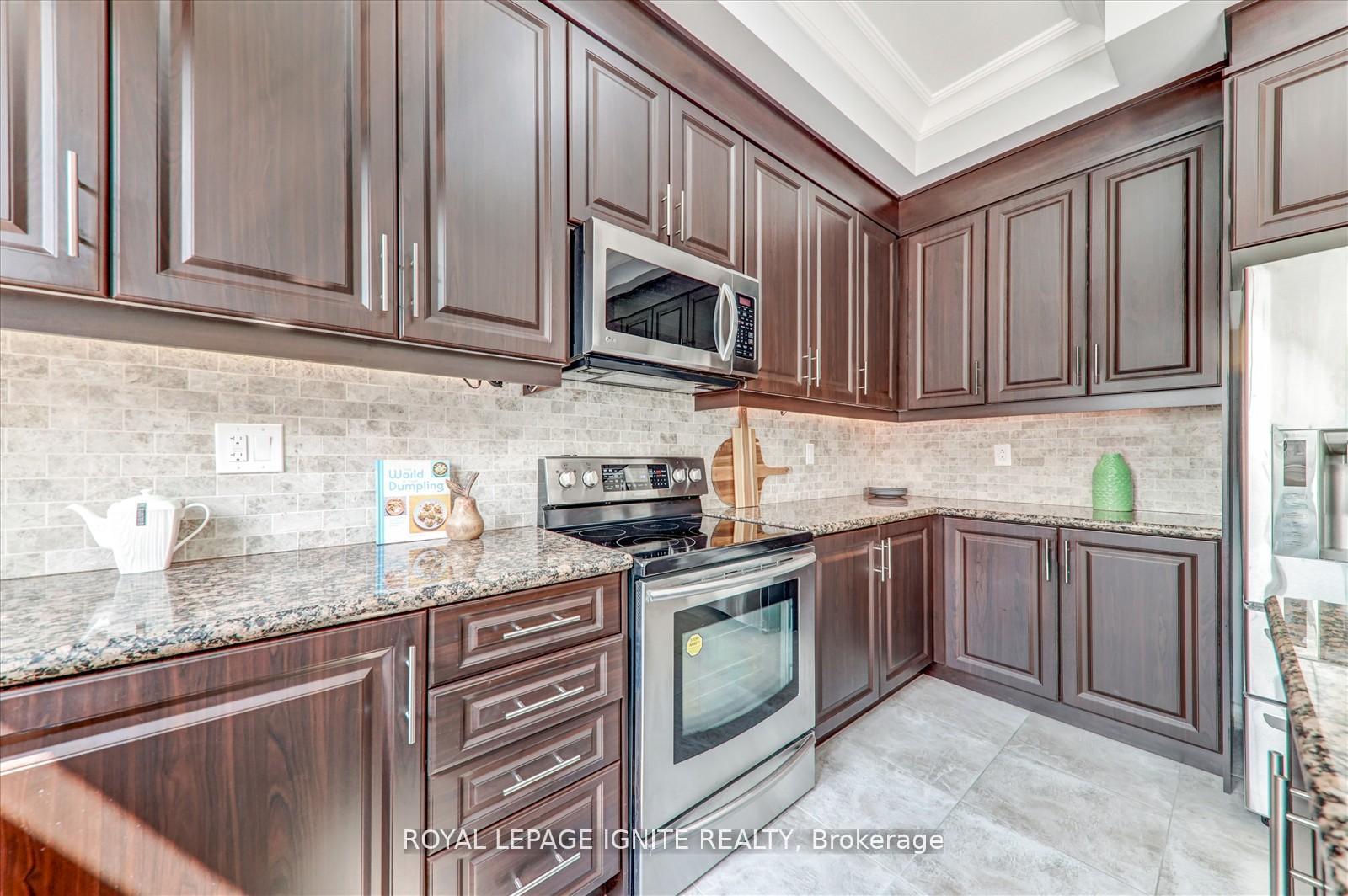 Photo 17 of 12 Warton Court, Markham, Greensborough — HOMEH