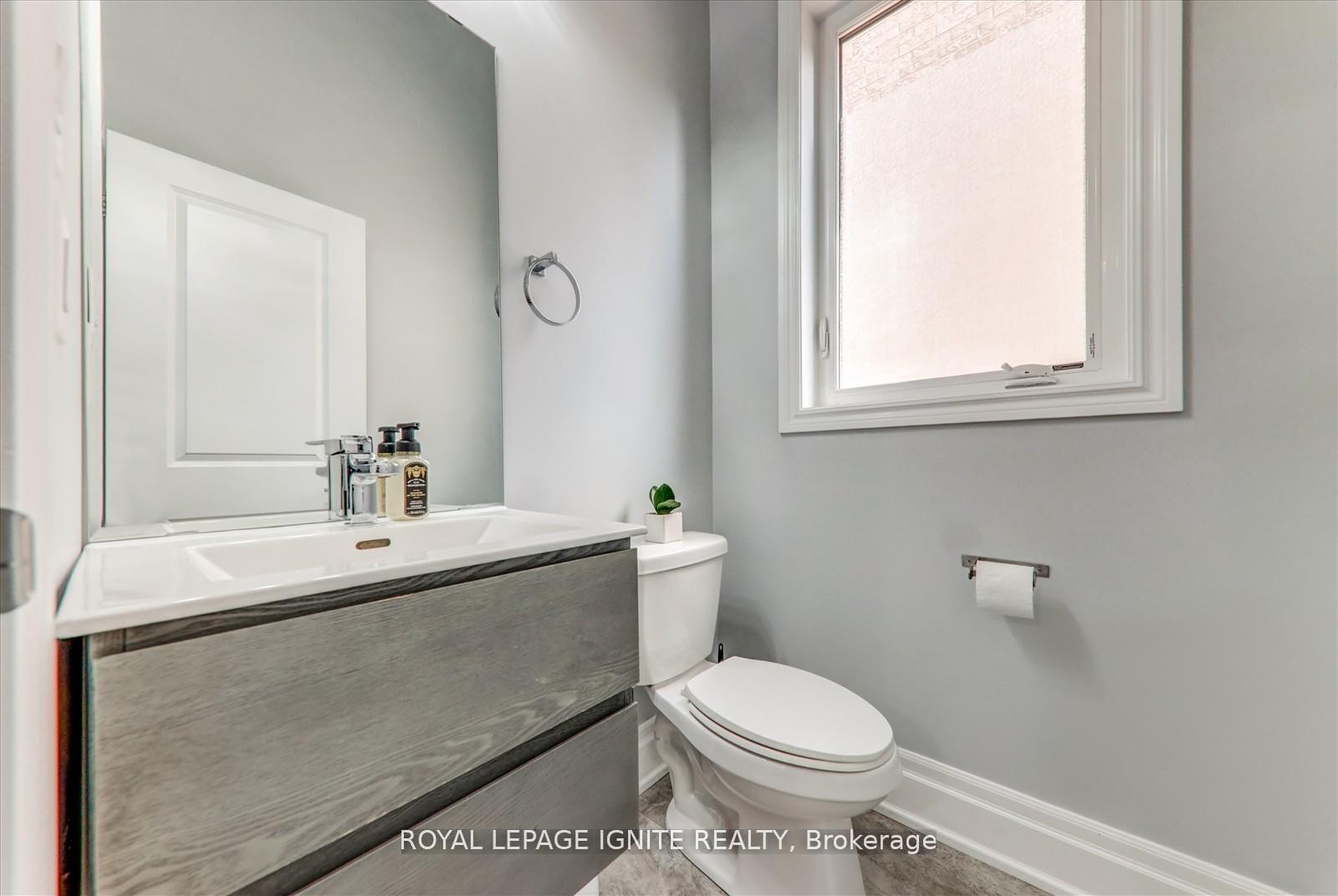 Photo 20 of 12 Warton Court, Markham, Greensborough — HOMEH