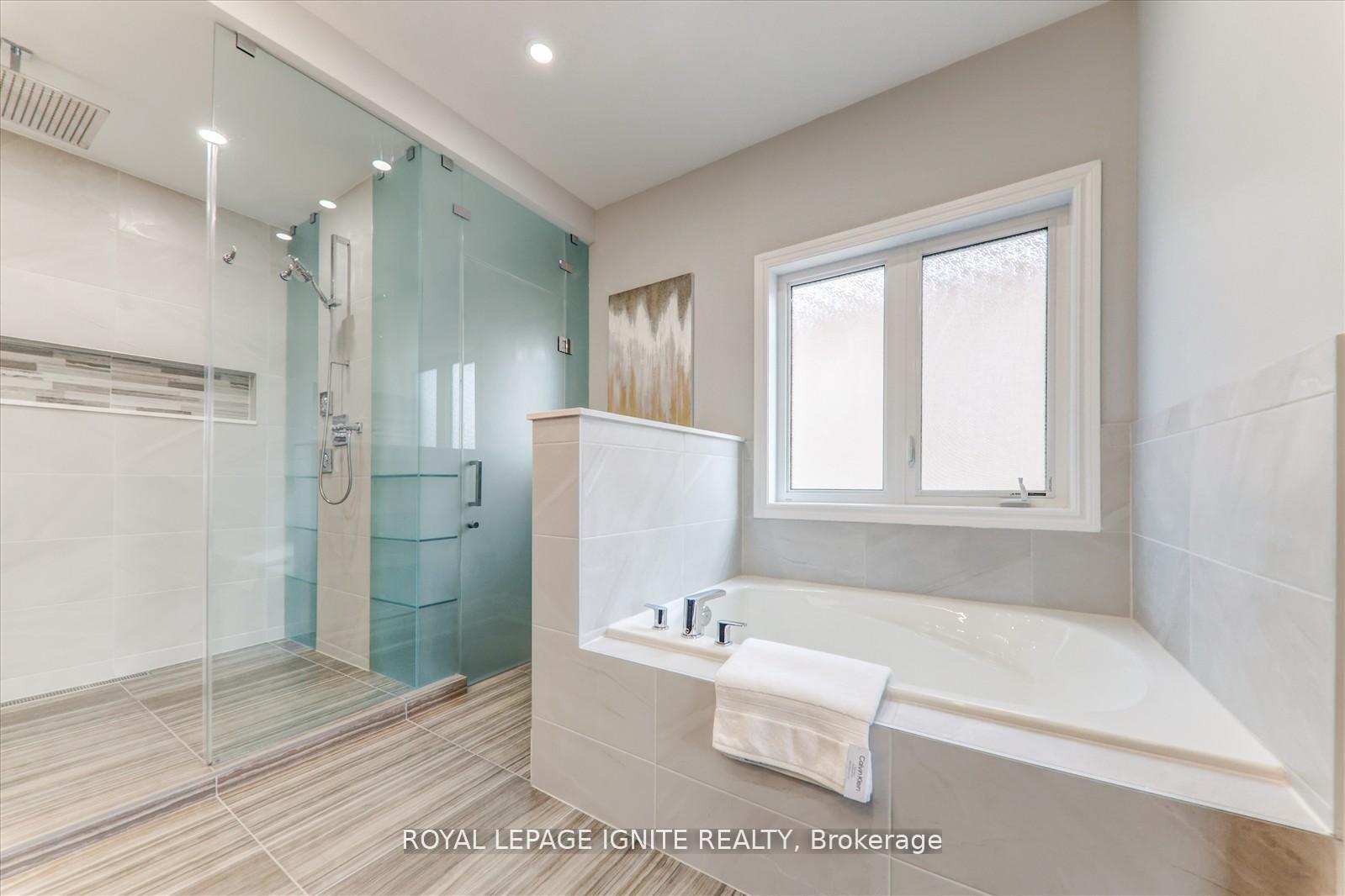 Photo 31 of 12 Warton Court, Markham, Greensborough — HOMEH