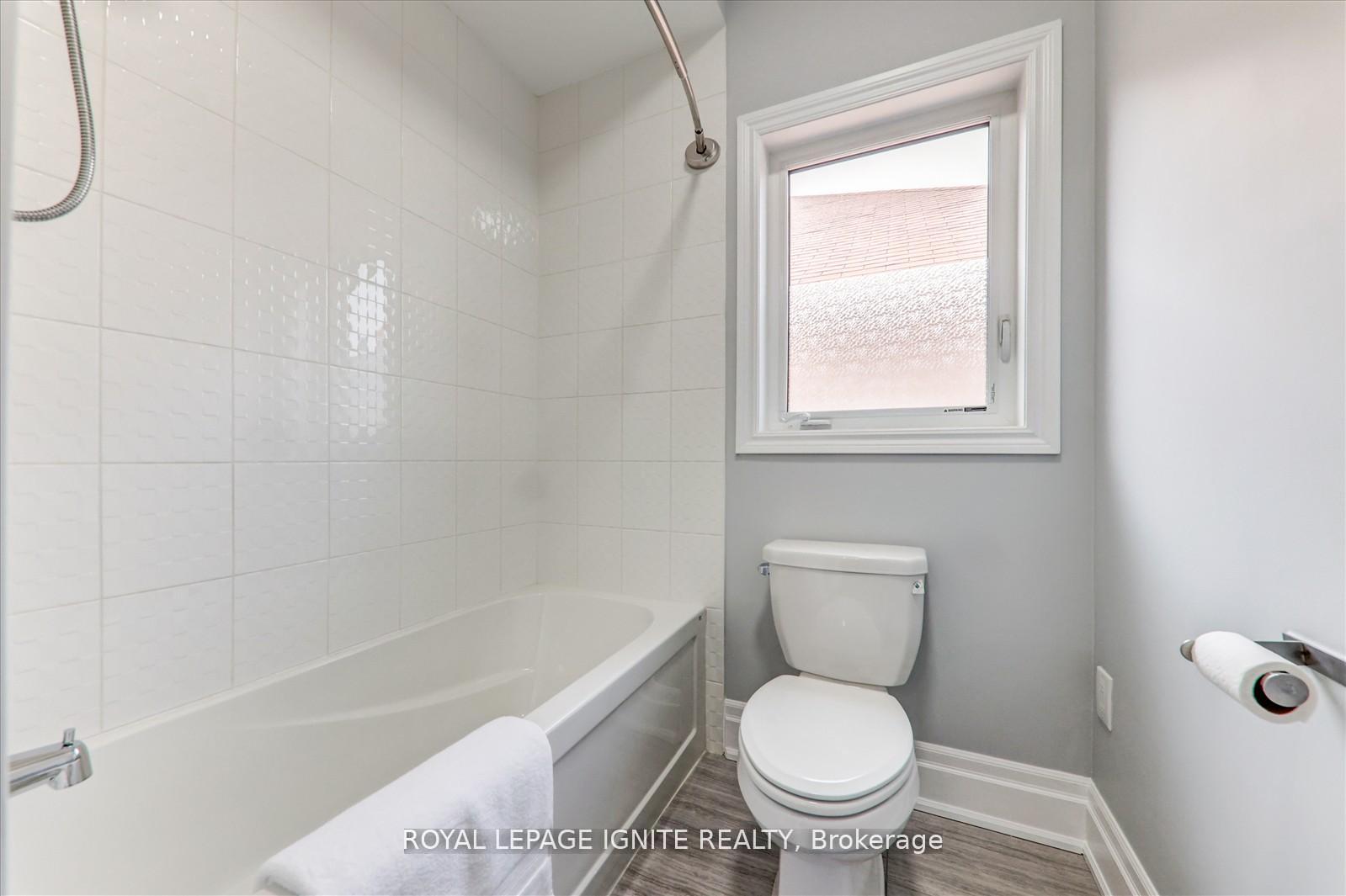 Photo 35 of 12 Warton Court, Markham, Greensborough — HOMEH