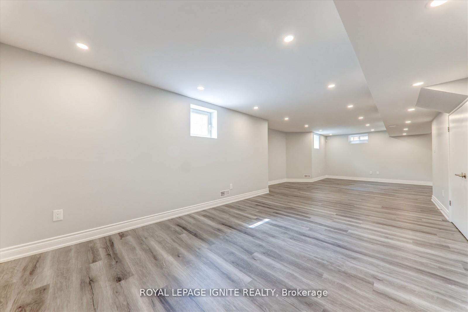 Photo 42 of 12 Warton Court, Markham, Greensborough — HOMEH