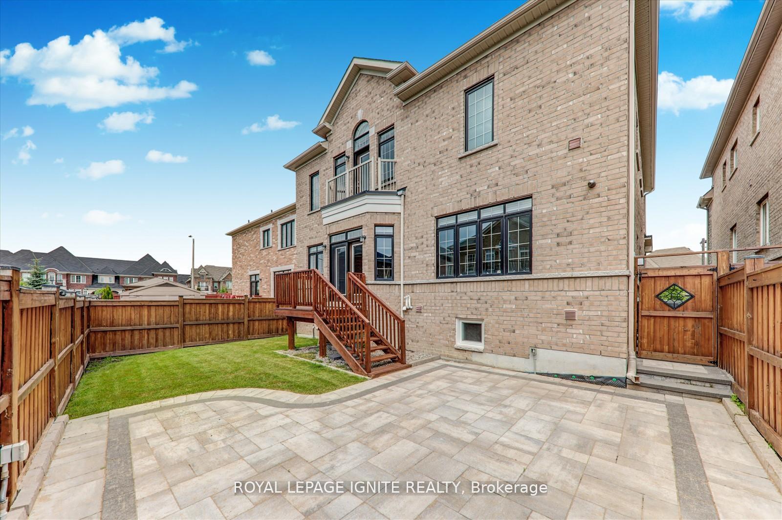 Photo 46 of 12 Warton Court, Markham, Greensborough — HOMEH