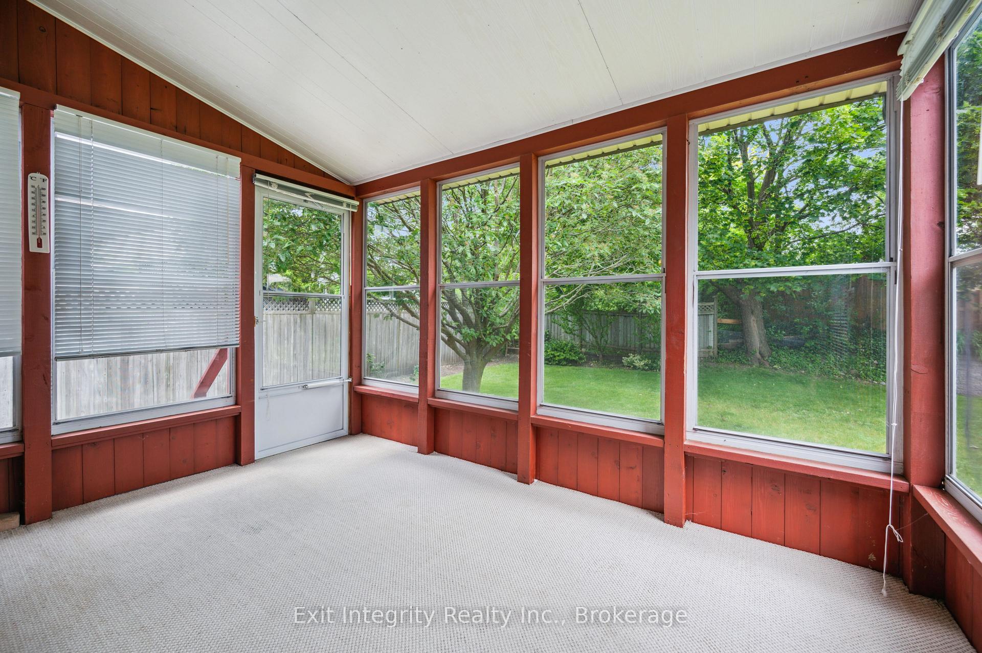 Photo 34 of 126 Elkington Drive, Kitchener — HOMEH