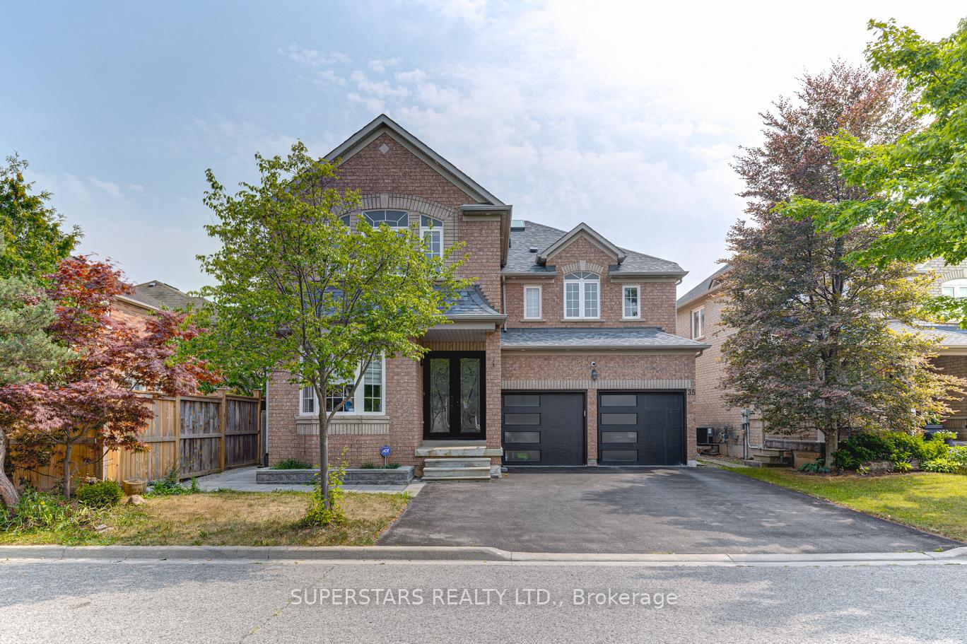 Photo 2 of 35 Chasser Drive, Markham, Greensborough — HOMEH