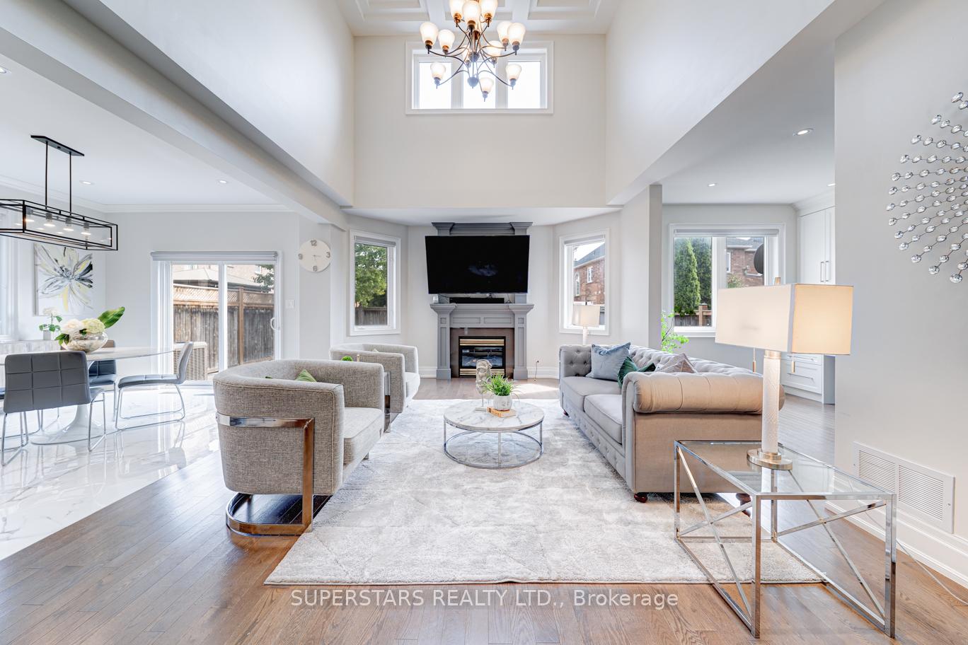 Photo 4 of 35 Chasser Drive, Markham, Greensborough — HOMEH