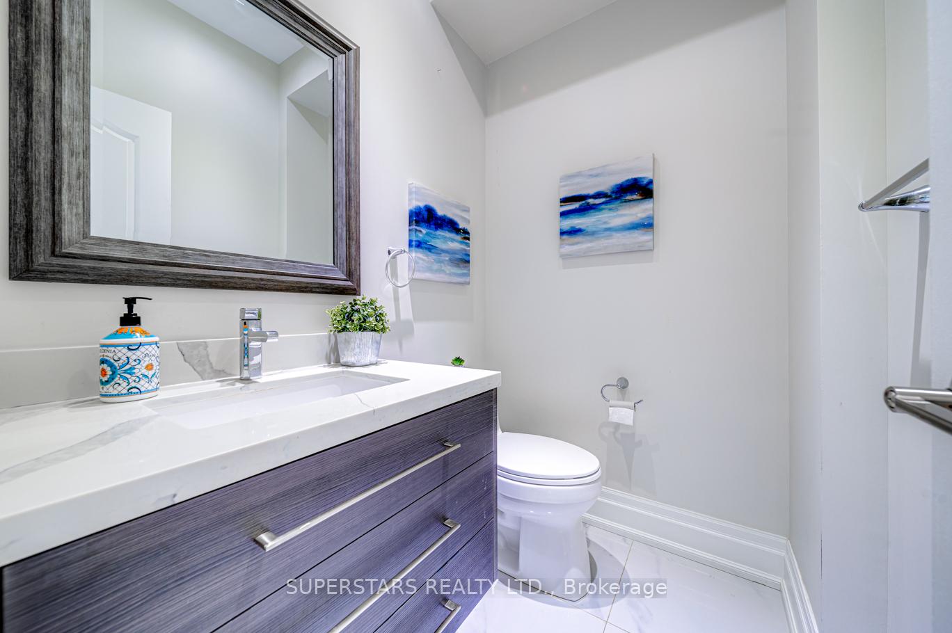 Photo 16 of 35 Chasser Drive, Markham, Greensborough — HOMEH
