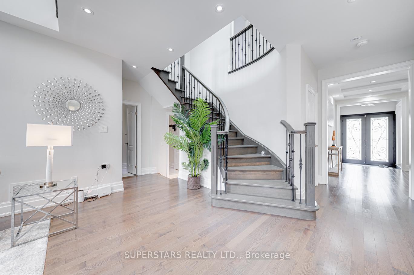 Photo 17 of 35 Chasser Drive, Markham, Greensborough — HOMEH