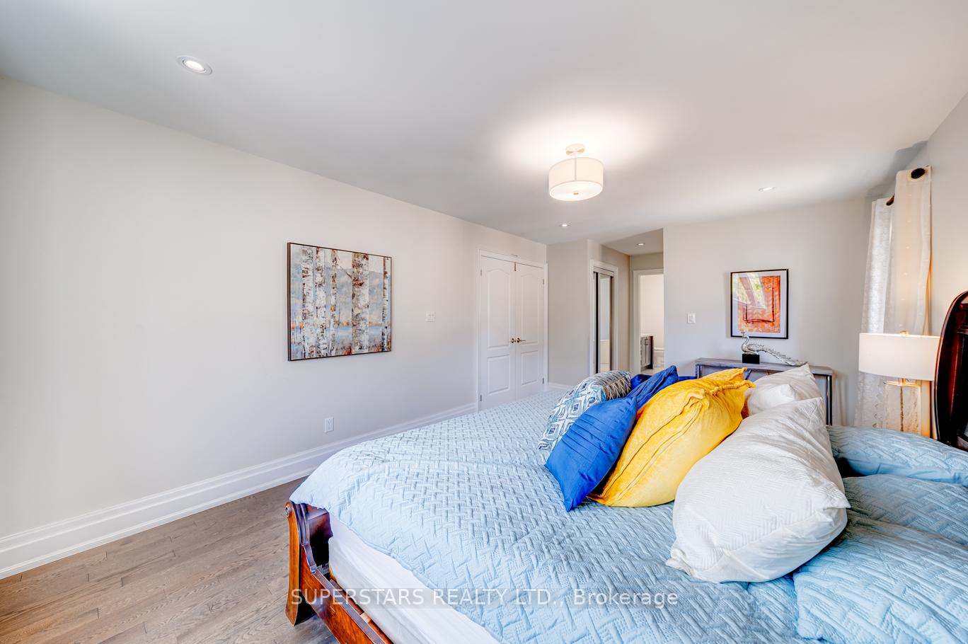 Photo 23 of 35 Chasser Drive, Markham, Greensborough — HOMEH