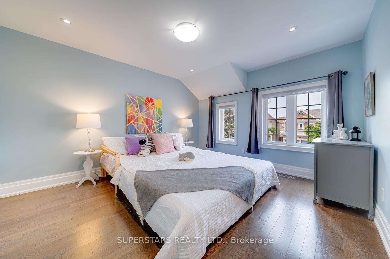 Photo 28 of 35 Chasser Drive, Markham, Greensborough — HOMEH