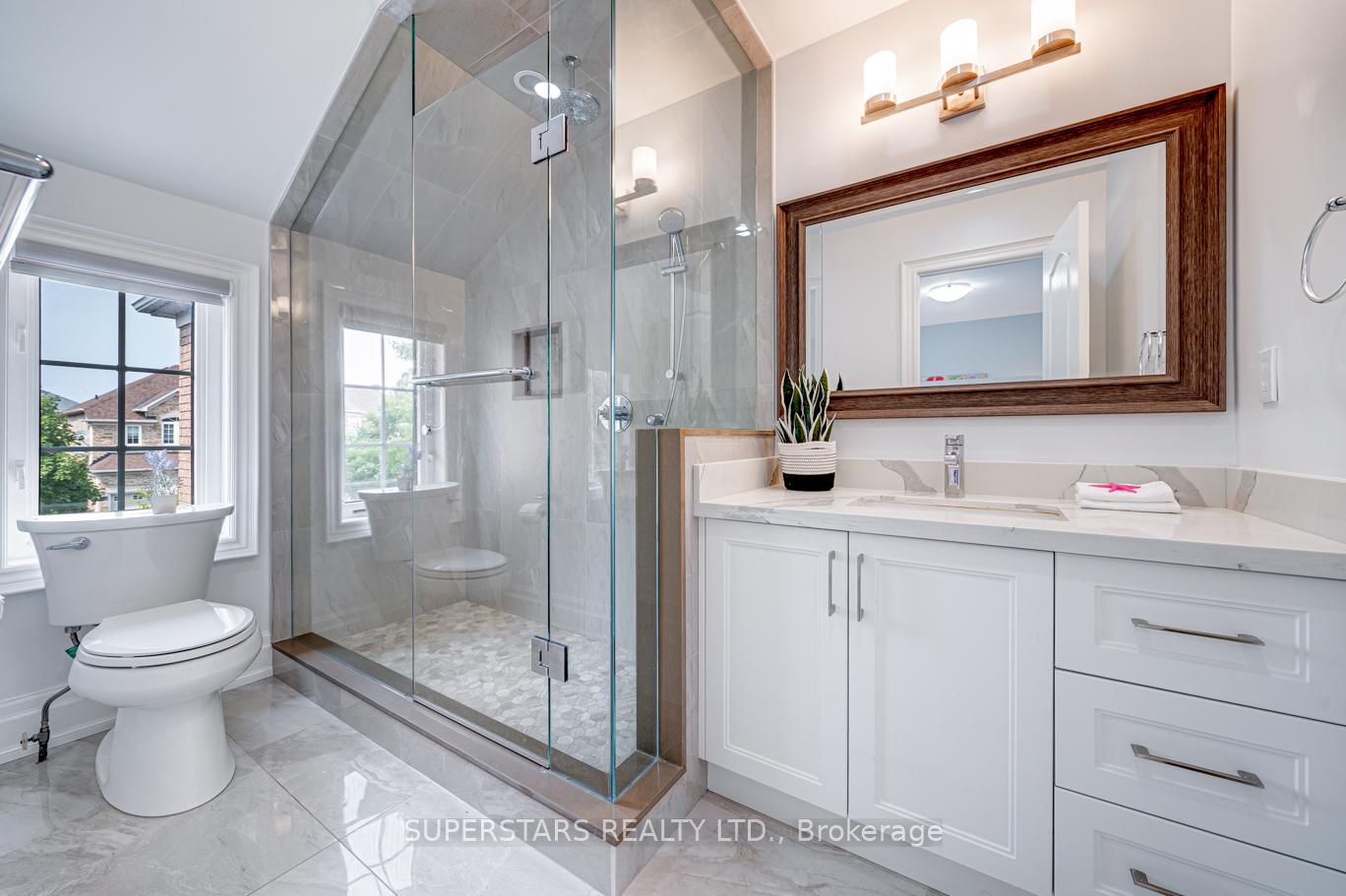 Photo 29 of 35 Chasser Drive, Markham, Greensborough — HOMEH