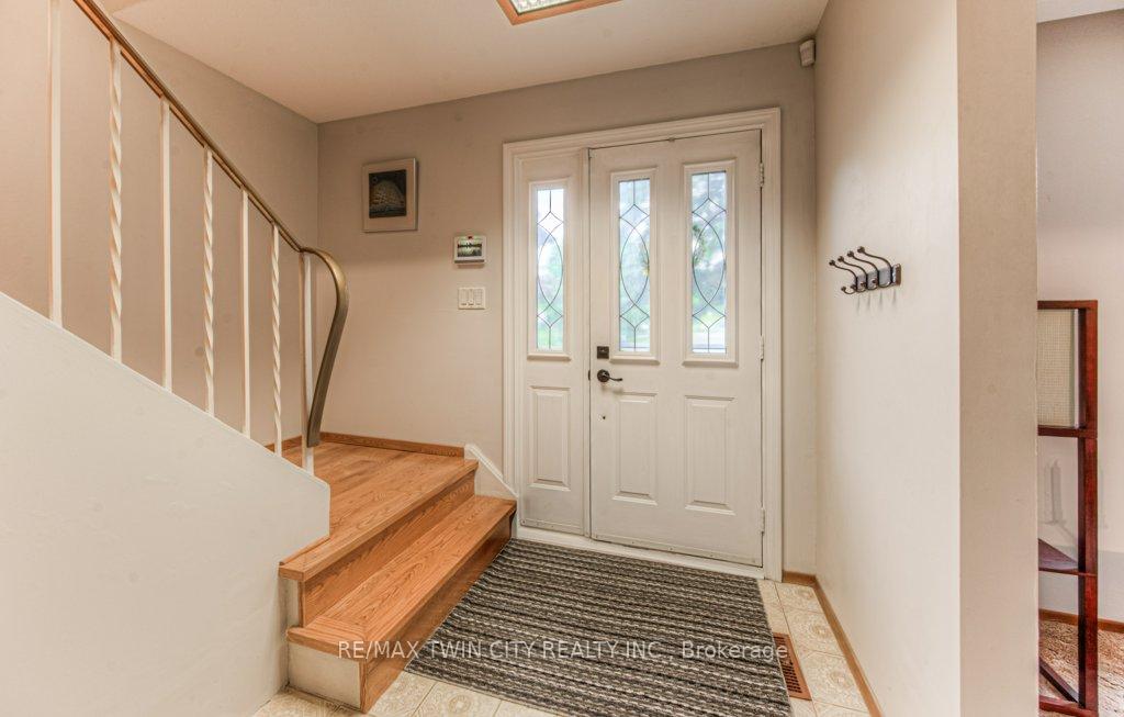 Photo 2 of 91 Nathaniel Crescent, Kitchener — HOMEH