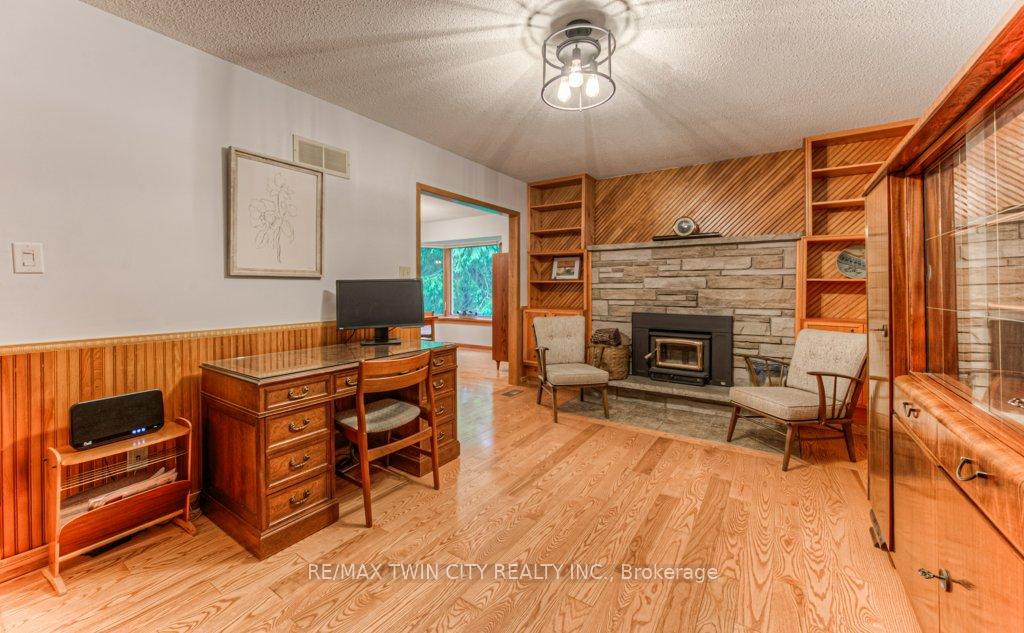 Photo 16 of 91 Nathaniel Crescent, Kitchener — HOMEH