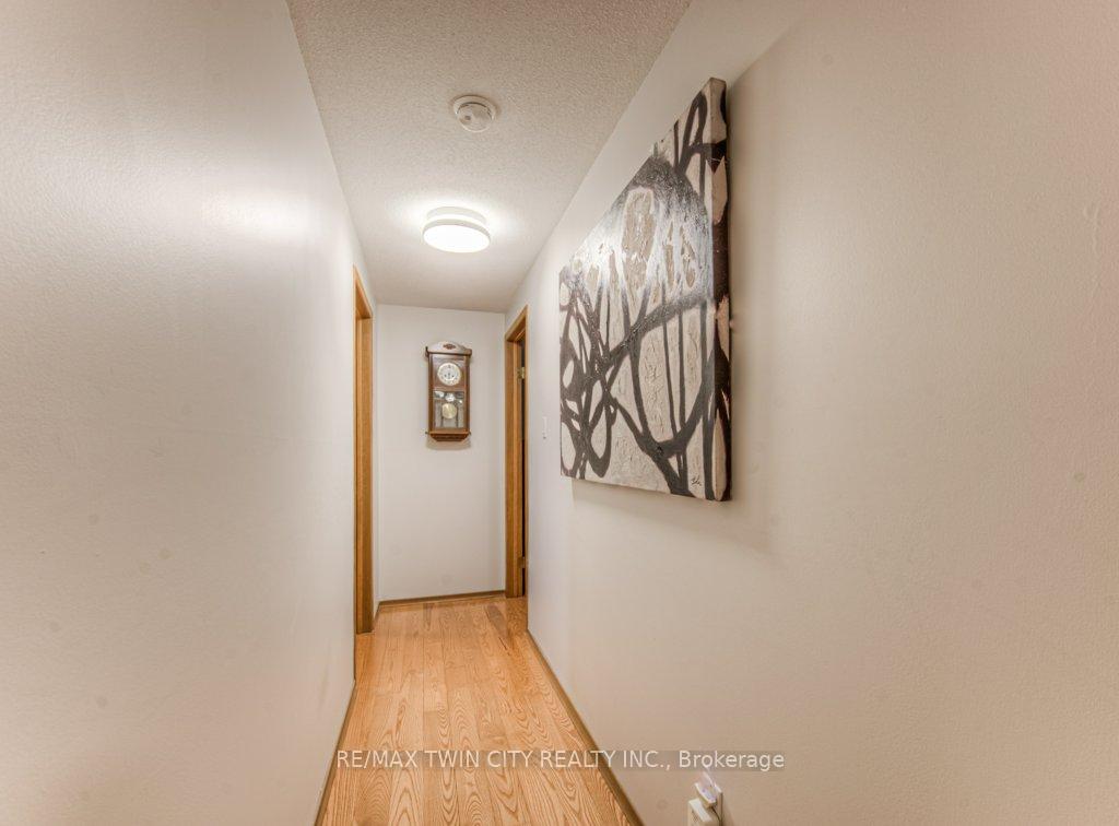 Photo 25 of 91 Nathaniel Crescent, Kitchener — HOMEH
