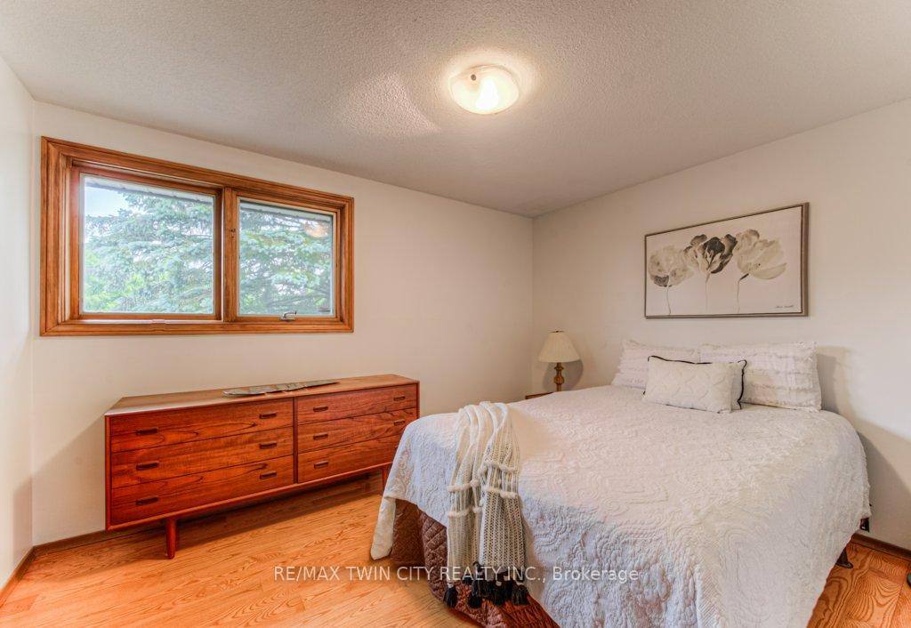 Photo 26 of 91 Nathaniel Crescent, Kitchener — HOMEH