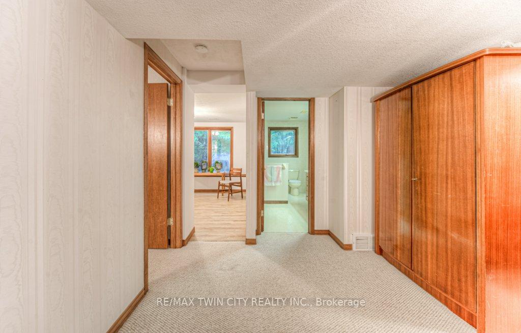 Photo 34 of 91 Nathaniel Crescent, Kitchener — HOMEH