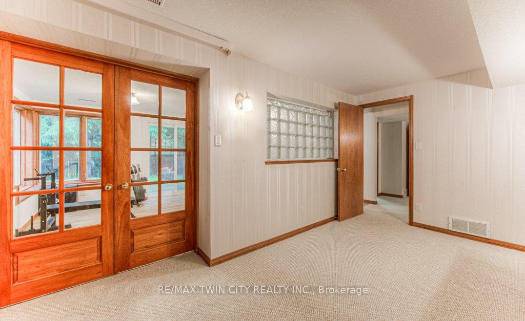 Photo 36 of 91 Nathaniel Crescent, Kitchener — HOMEH